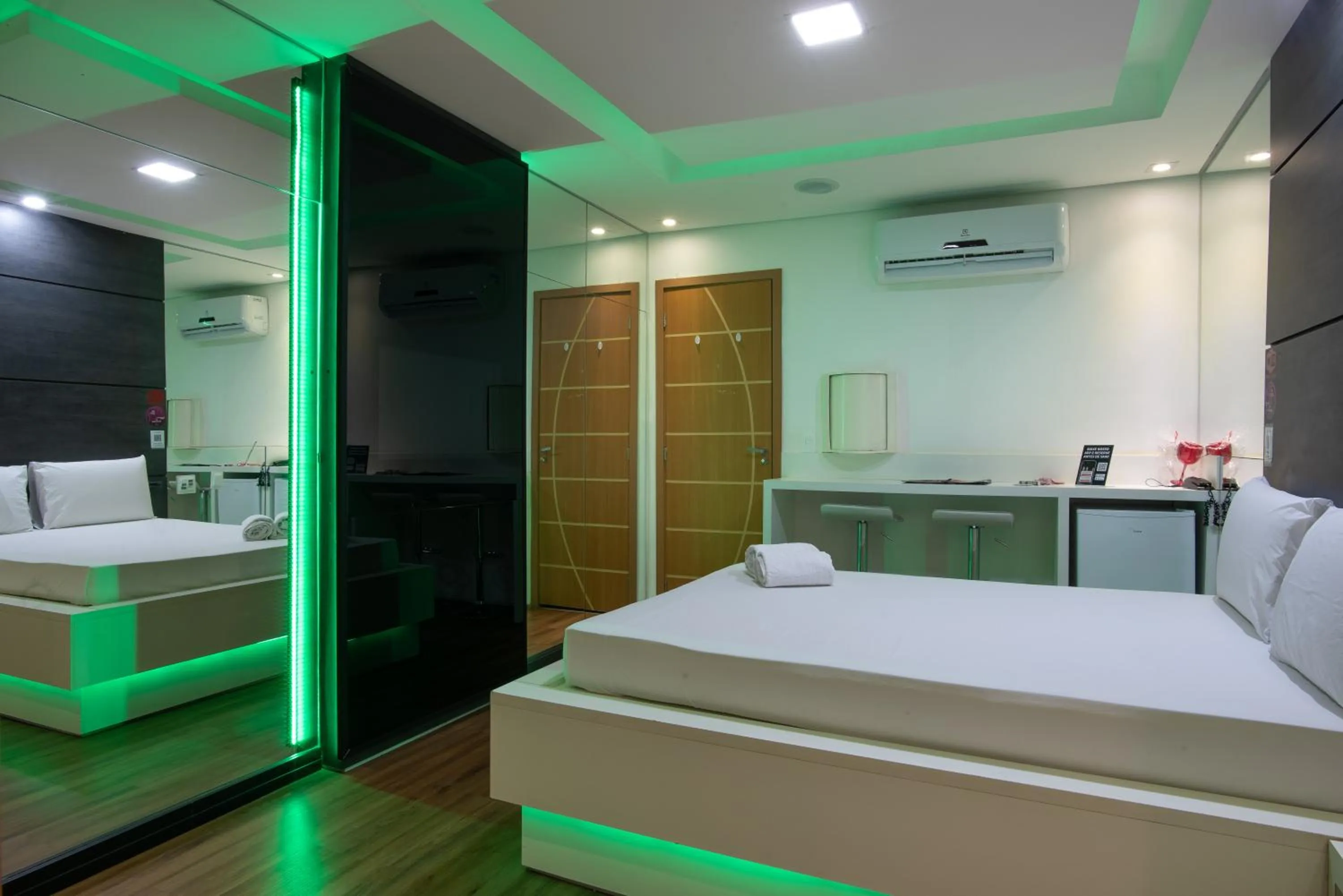 Bed in Motel fantasy 4 (adult Only)