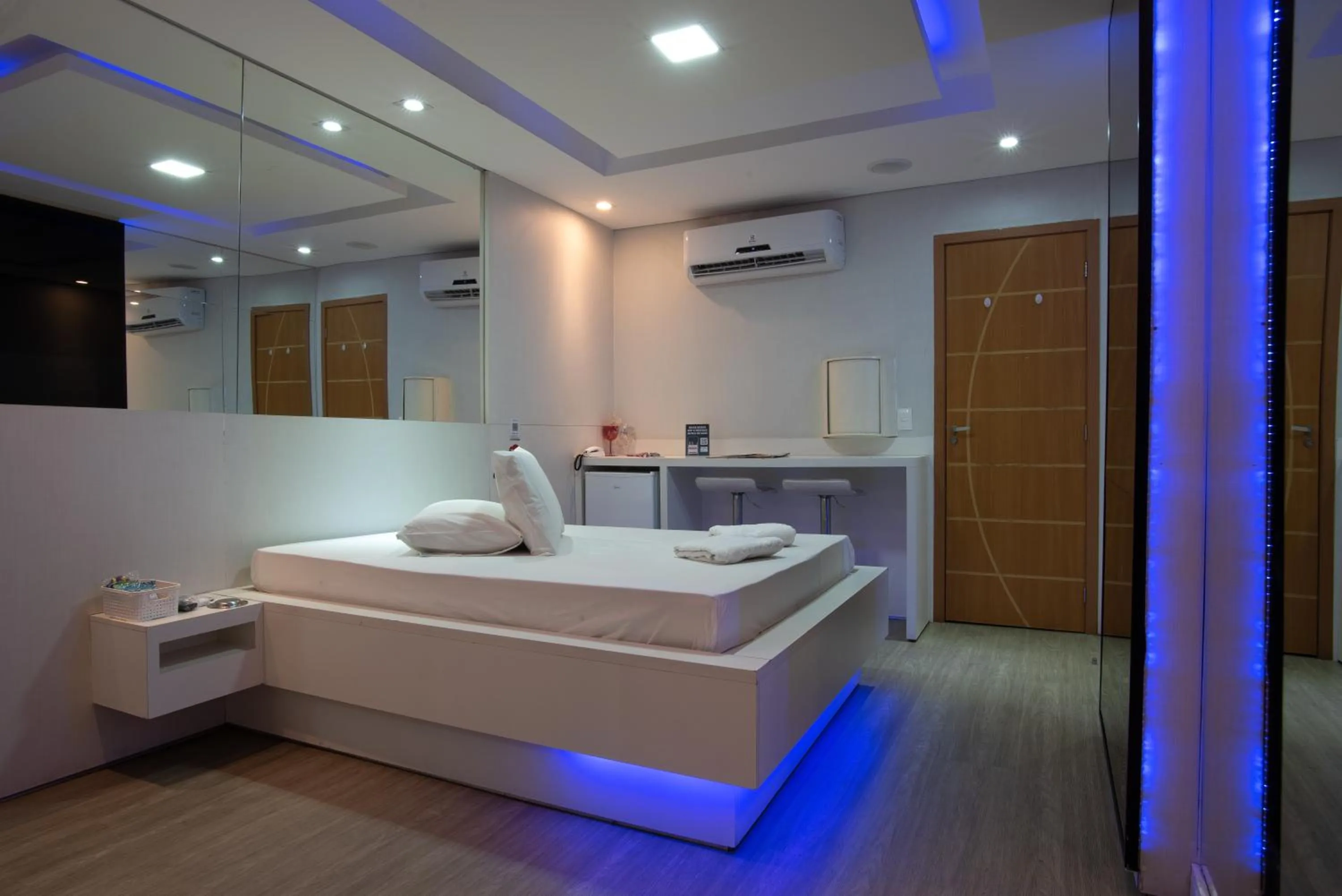 Bed in Motel fantasy 4 (adult Only)