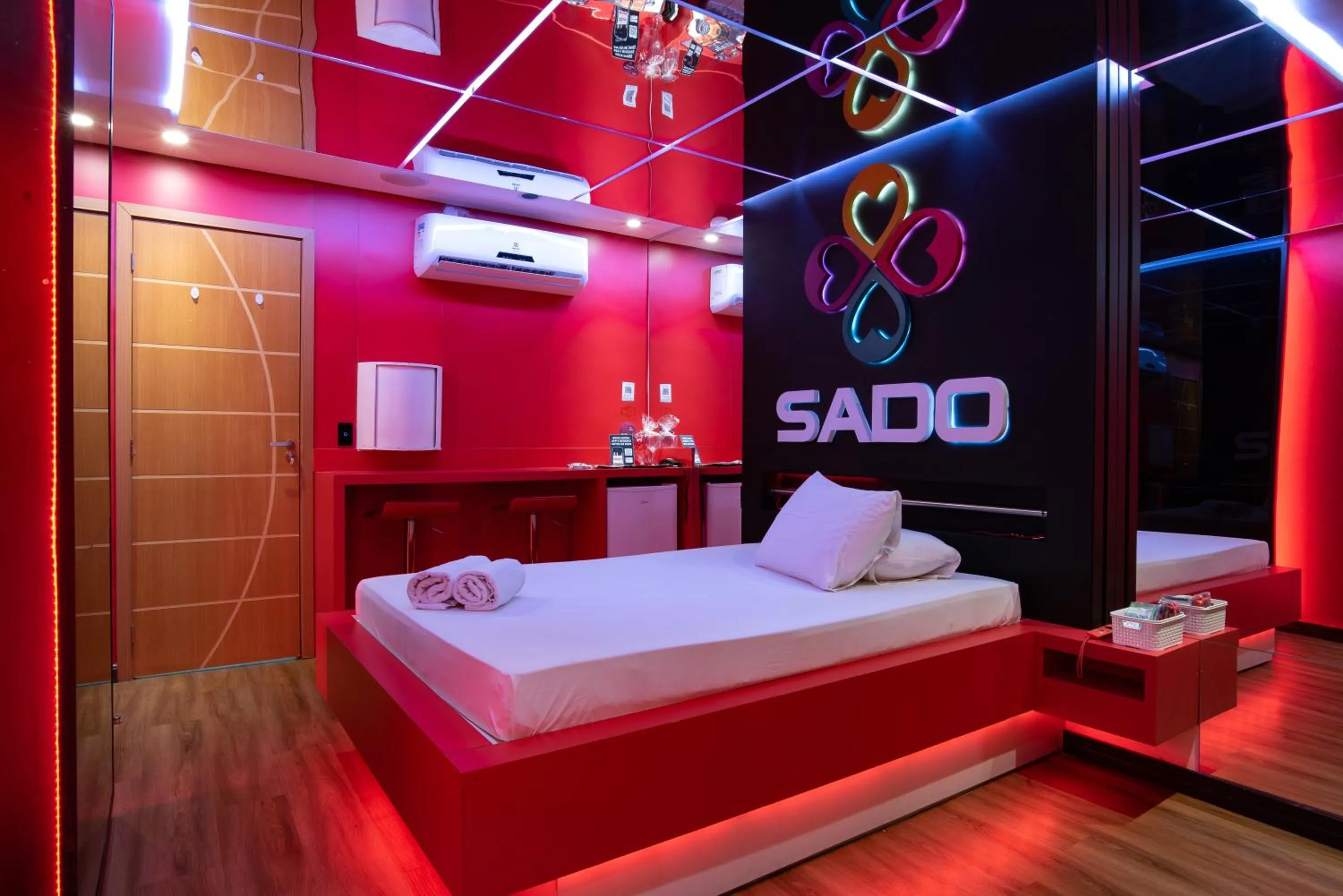 Bed in Motel fantasy 4 (adult Only)