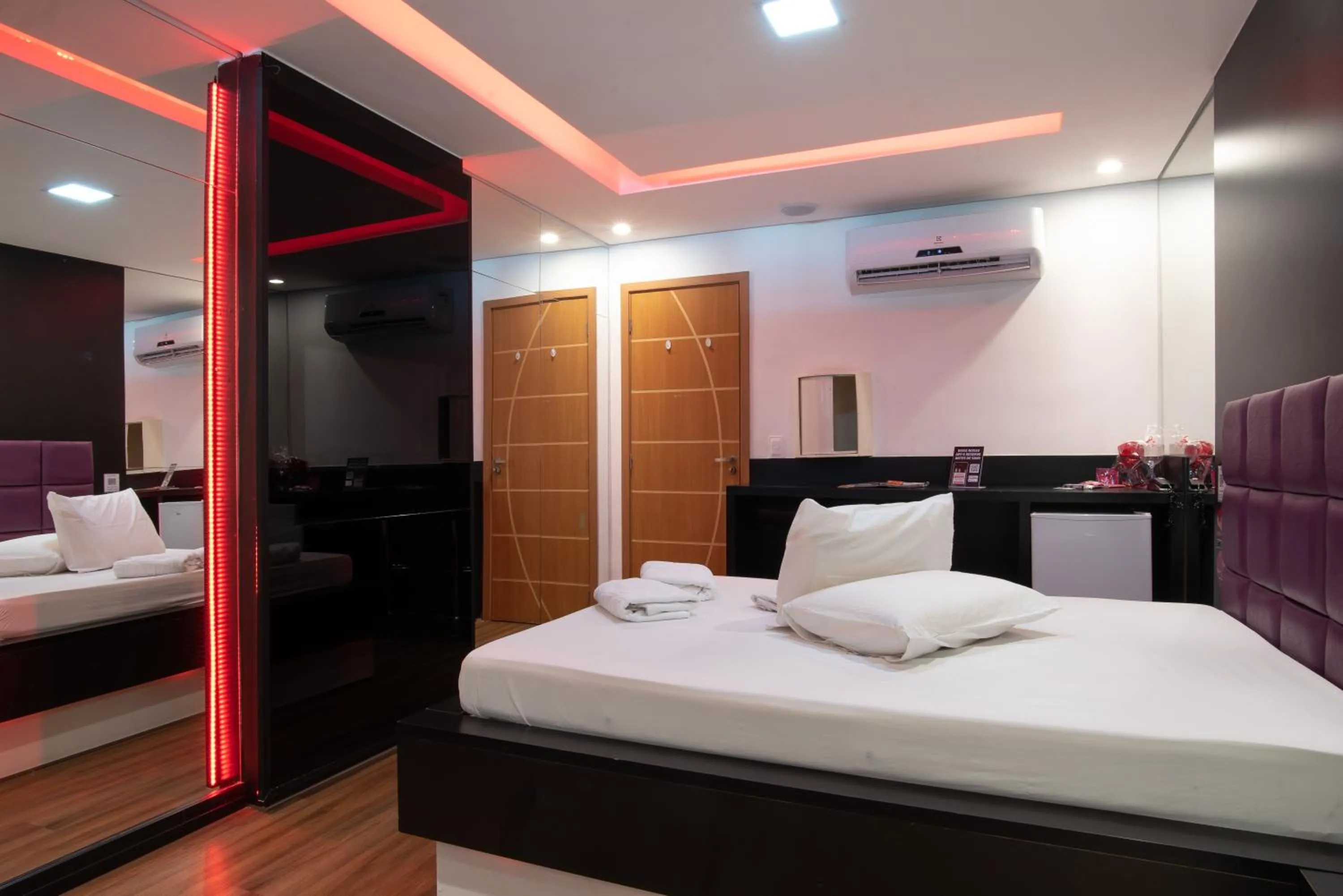 Bed in Motel fantasy 4 (adult Only)