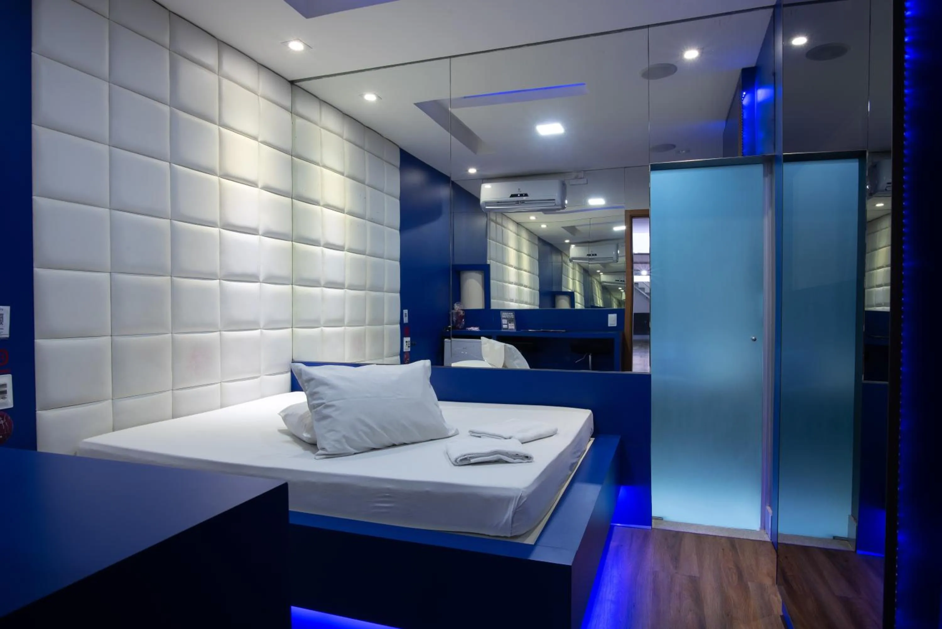 Bed in Motel fantasy 4 (adult Only)