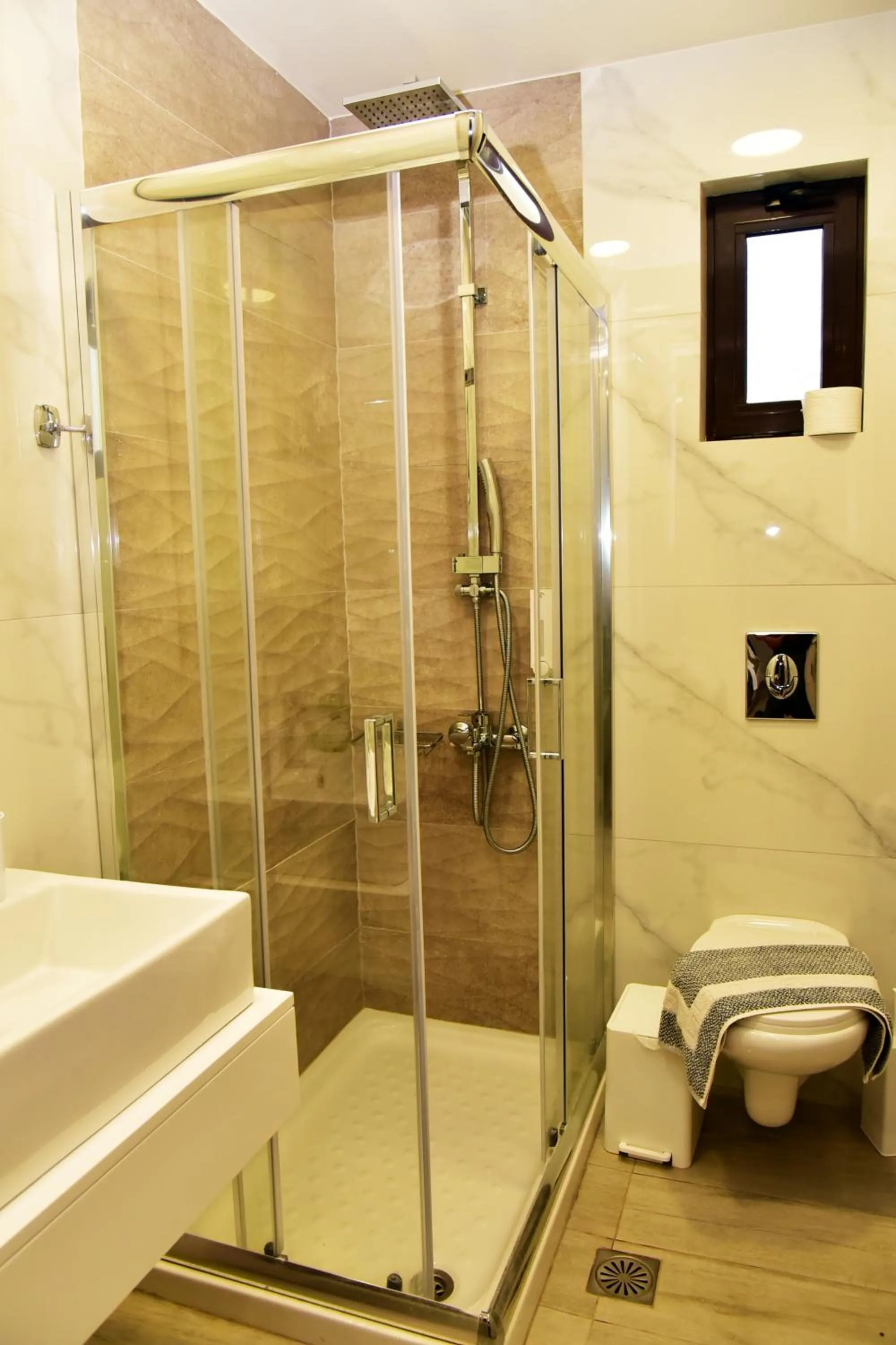 Bathroom in Lafo Rooms