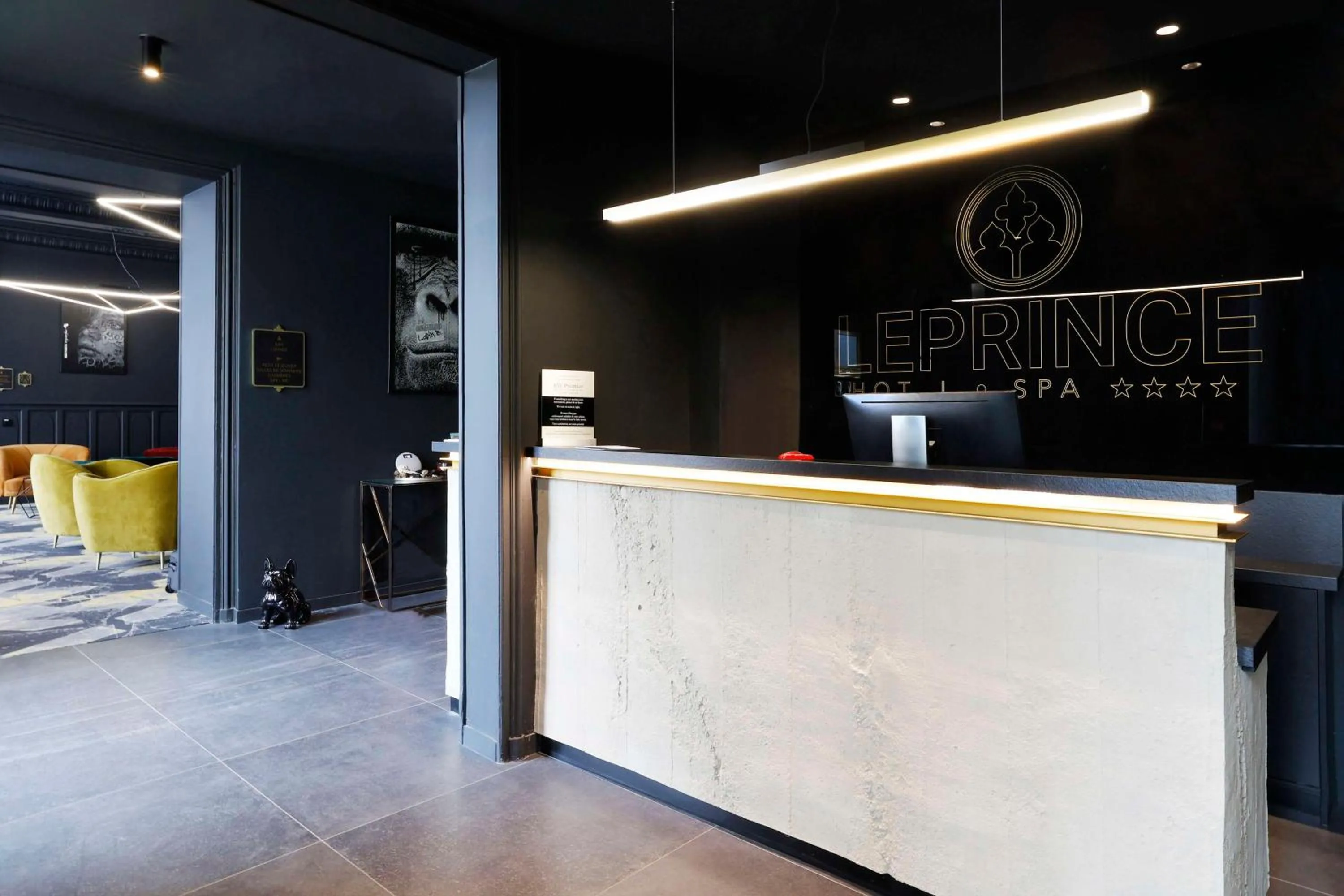 Lobby or reception in Hotel Leprince, Best Western Premier Collection