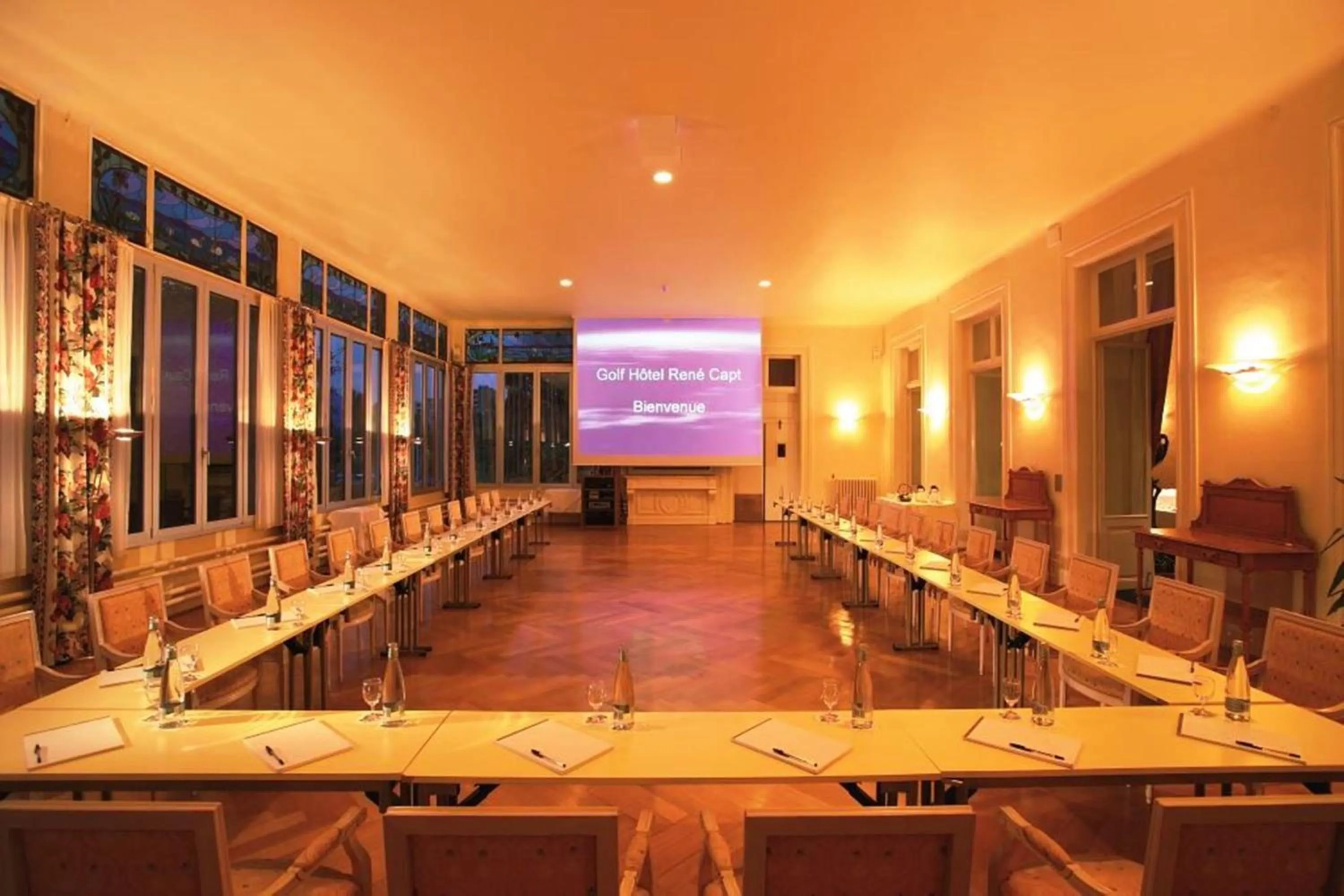 Meeting/conference room in Golf Hotel René Capt