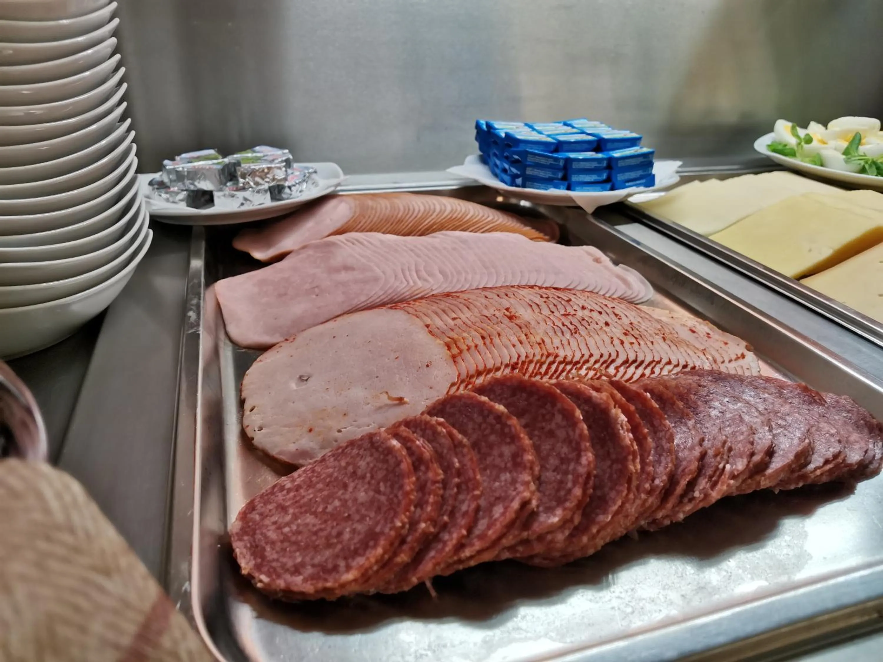 Food and drinks in HOTEL SVRATKA