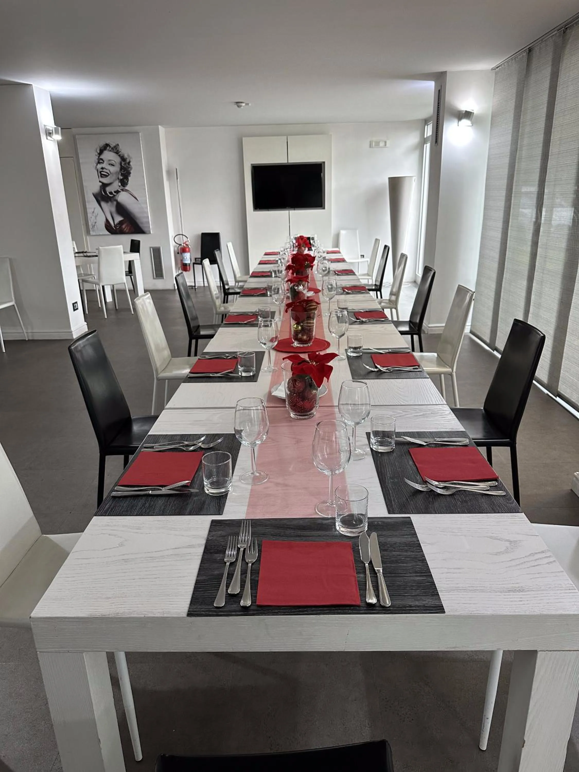 Restaurant/places to eat in HOTEL QUADRIFOGLIO