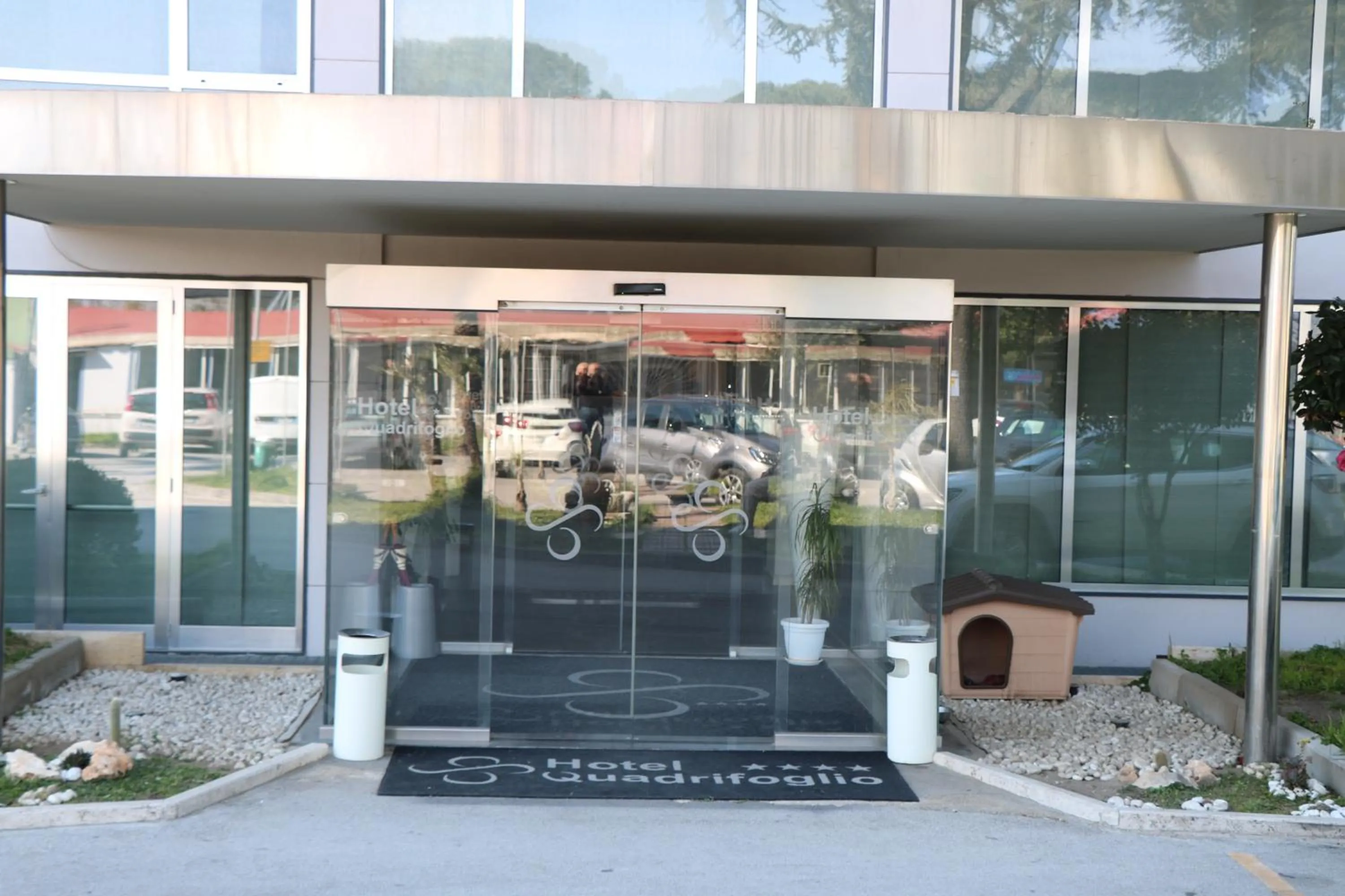Facade/entrance in HOTEL QUADRIFOGLIO
