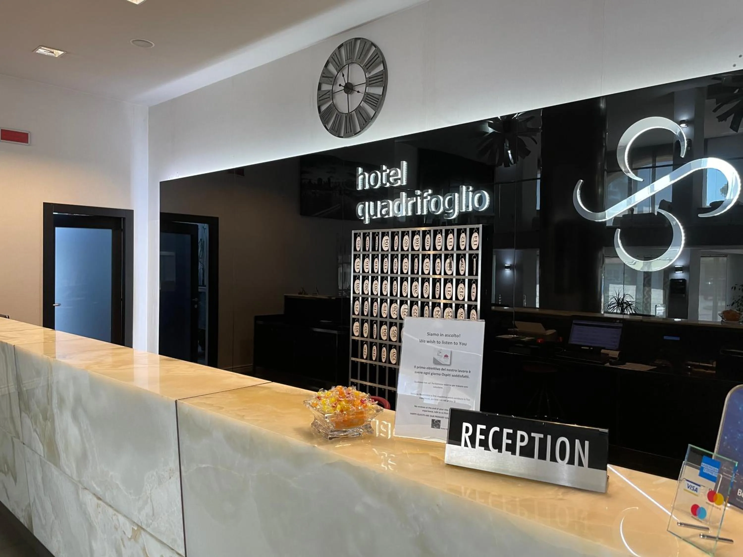 Lobby or reception in HOTEL QUADRIFOGLIO