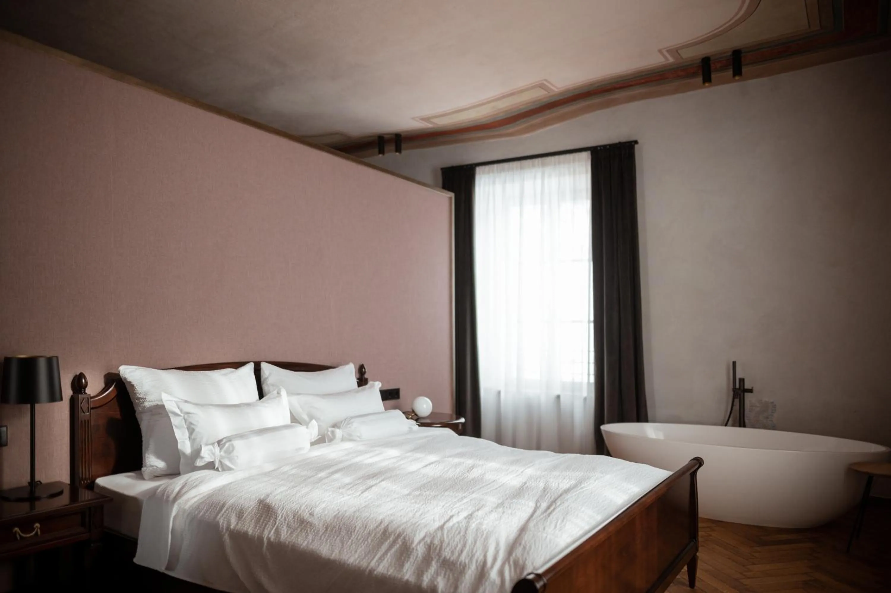 Bedroom, Bed in Castel Maurn Dolomites