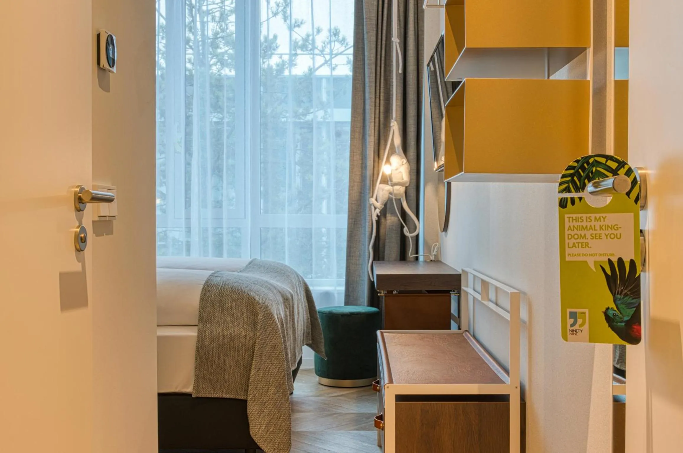 Photo of the whole room, Bed in NinetyNine Augsburg