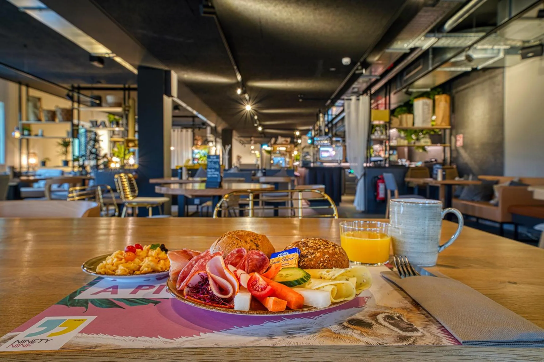 Breakfast in NinetyNine Augsburg