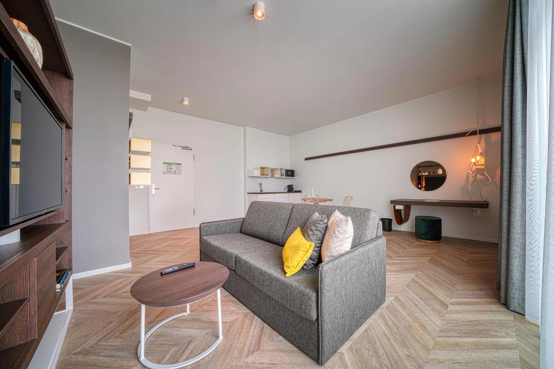 Photo of the whole room in NinetyNine Augsburg