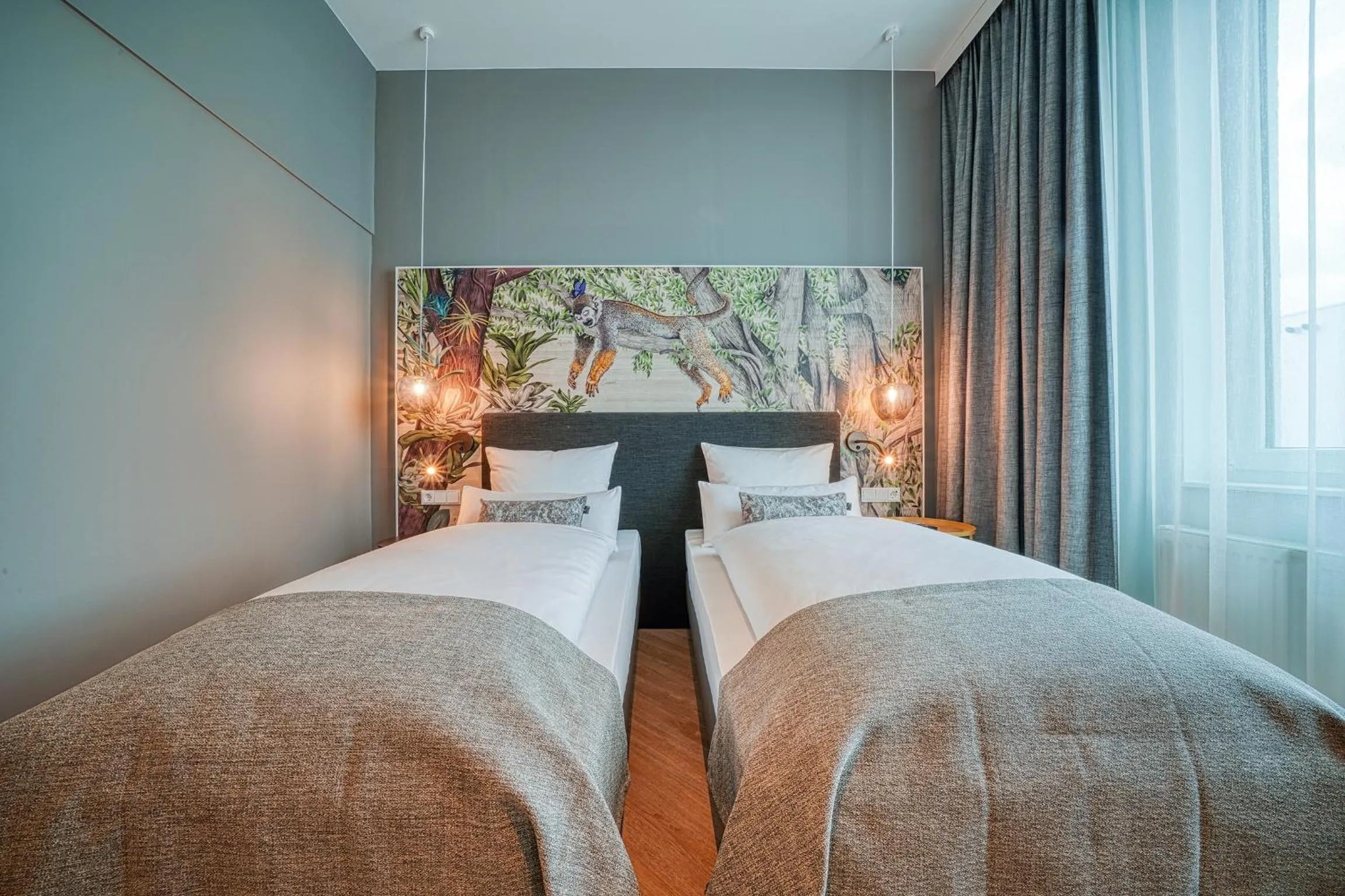 Photo of the whole room, Bed in NinetyNine Augsburg