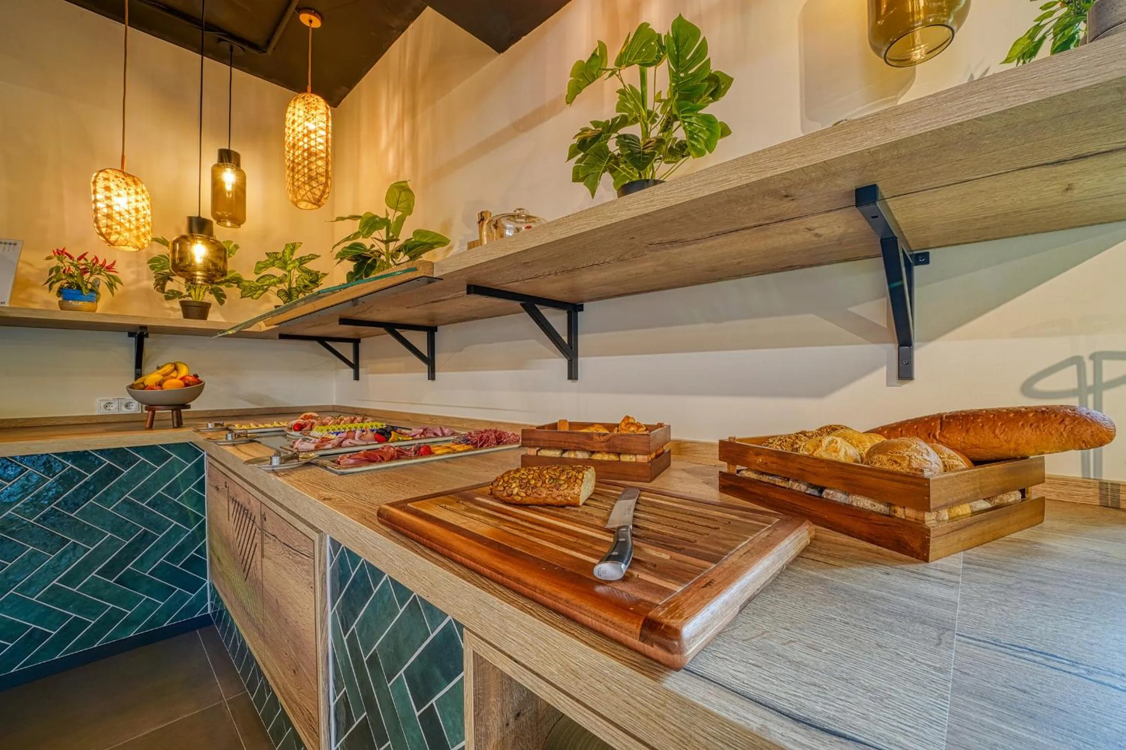 Buffet breakfast in NinetyNine Augsburg