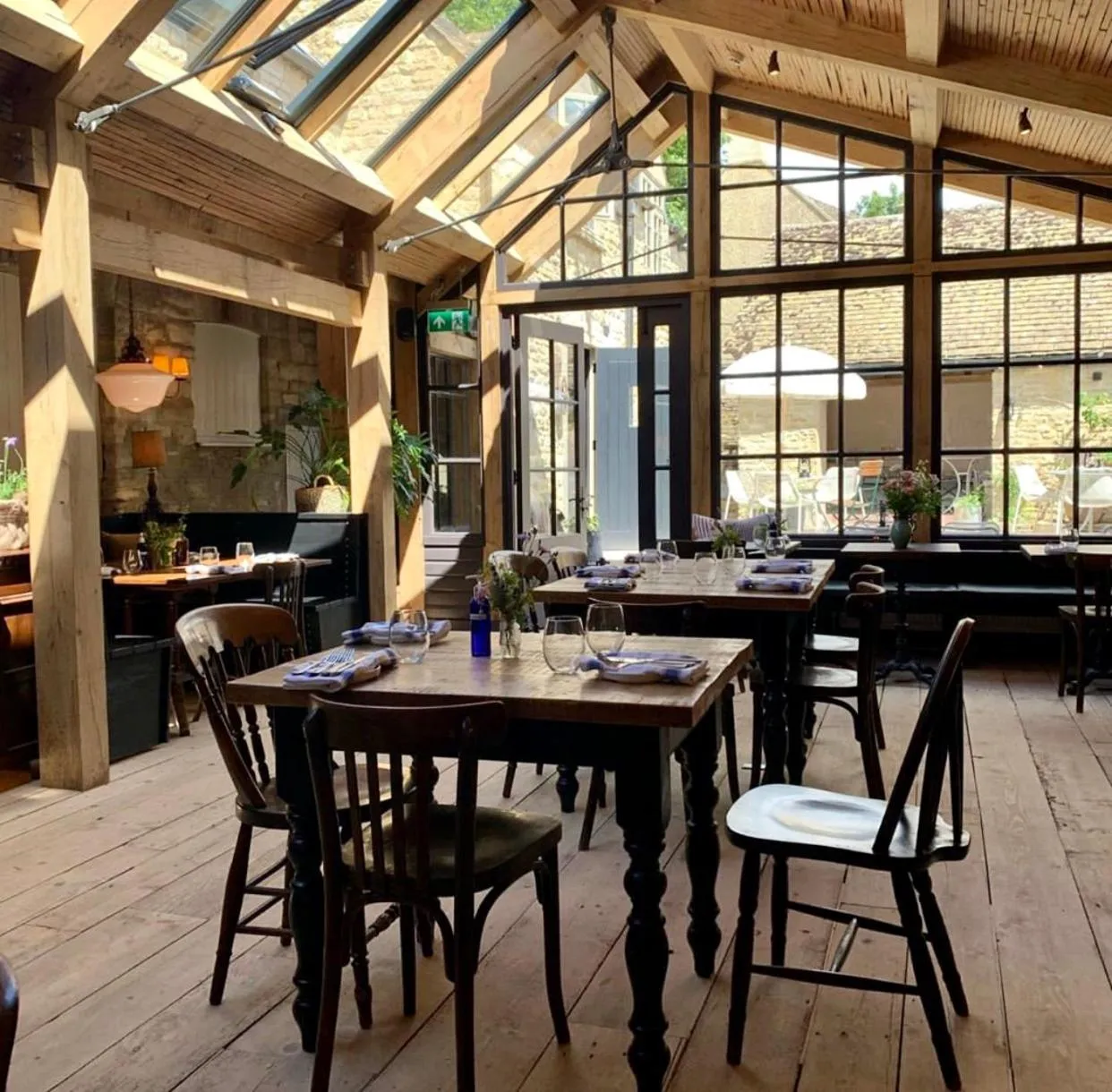 Restaurant/places to eat in Royal Oak Ramsden