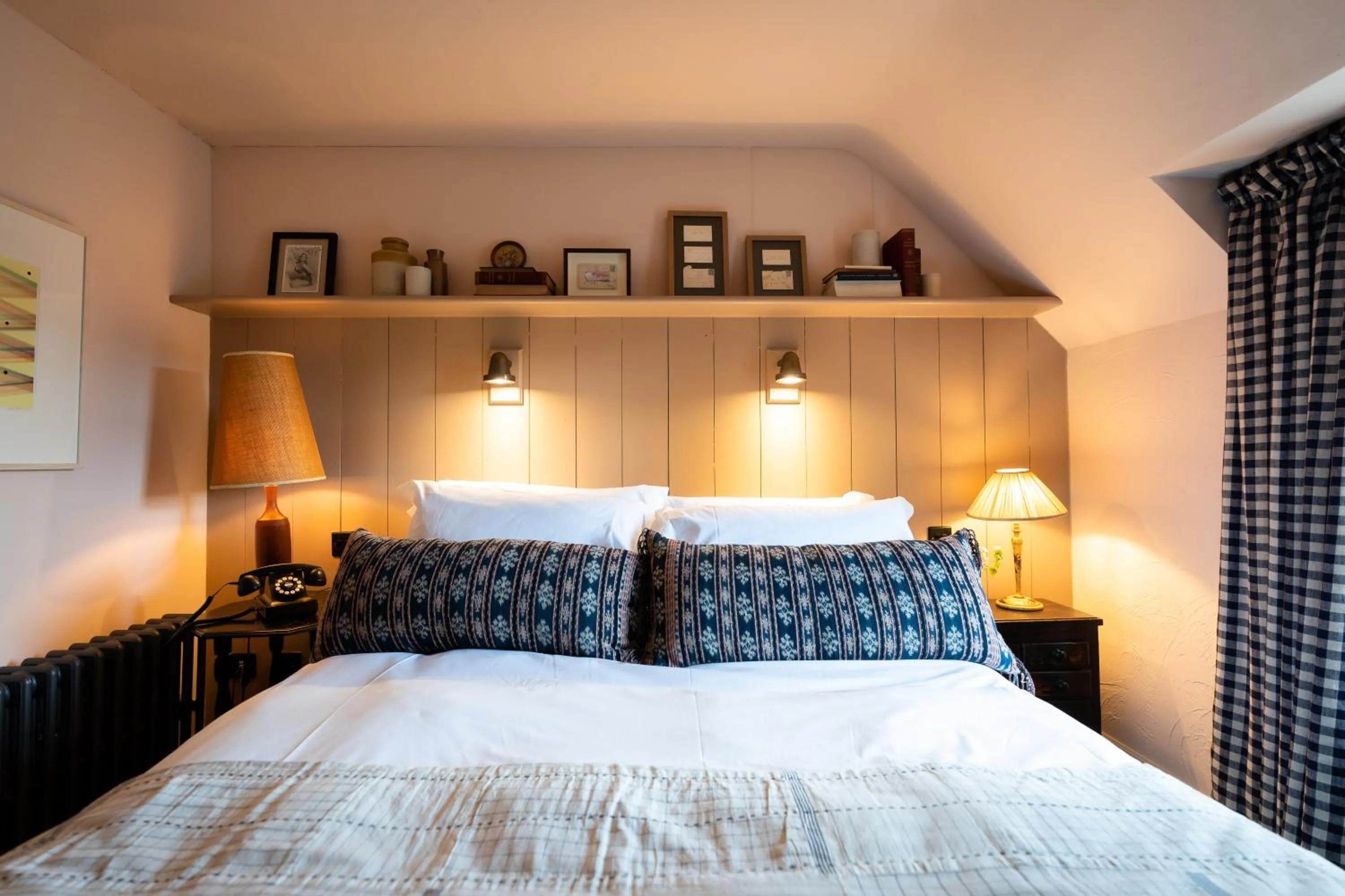 Bed in Royal Oak Ramsden