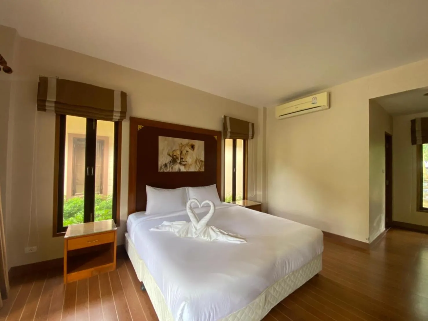 Bed in Chaithalay Khanom Resort