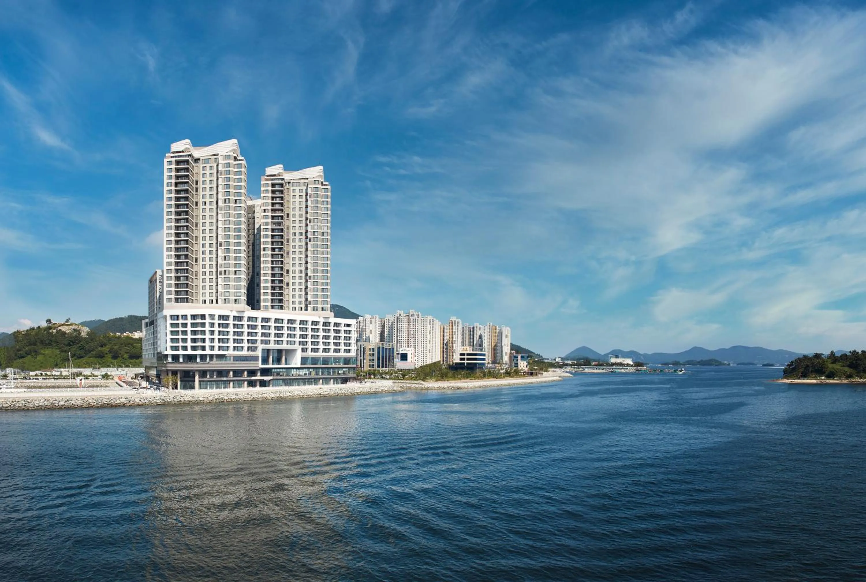 Property building in Yeosu Belle Mer