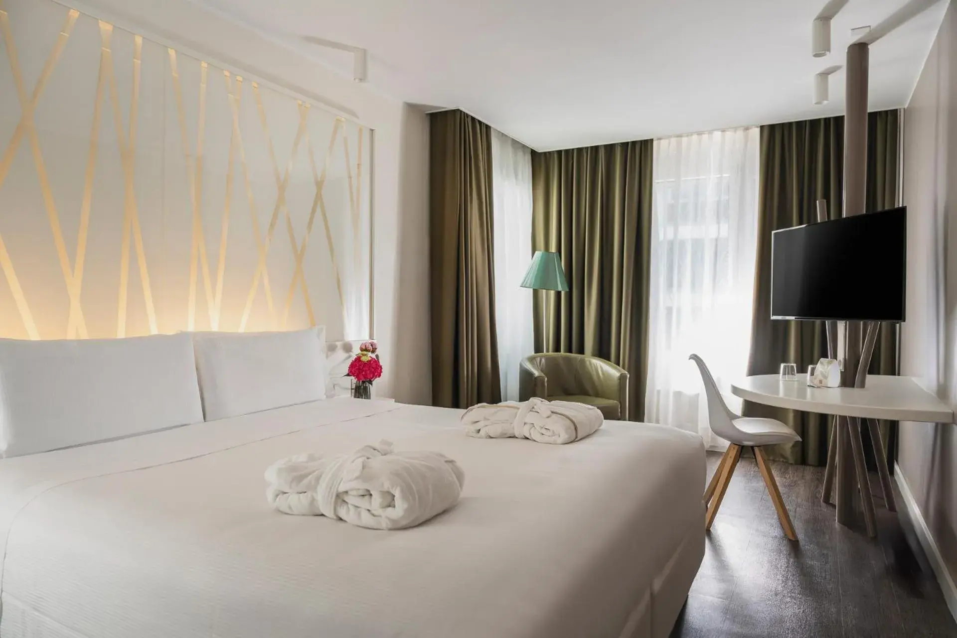 Double Room with Balcony in Hotel Admiral Lugano Double Room with Balcony in Hotel Admiral Lugano