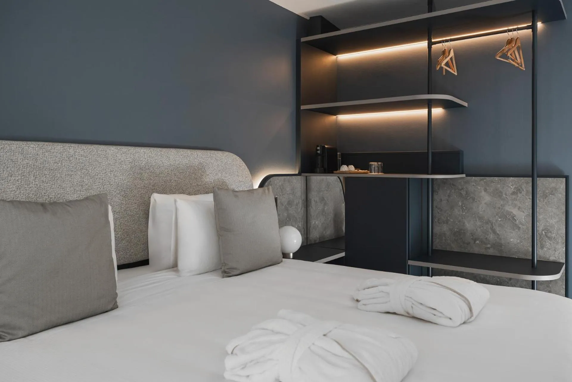 Bed in Hotel Admiral Lugano