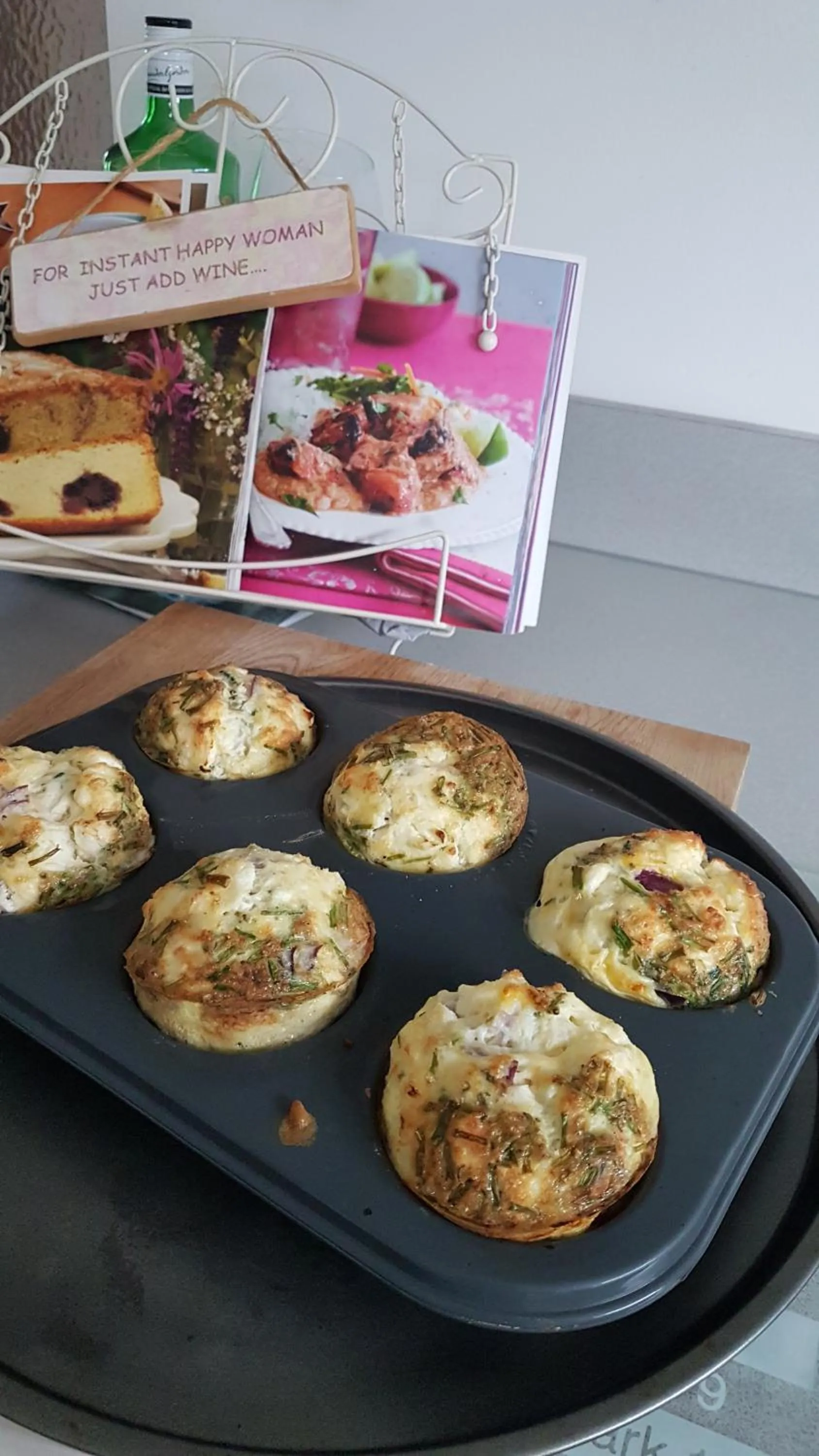 Breakfast in Debonair bnb @33