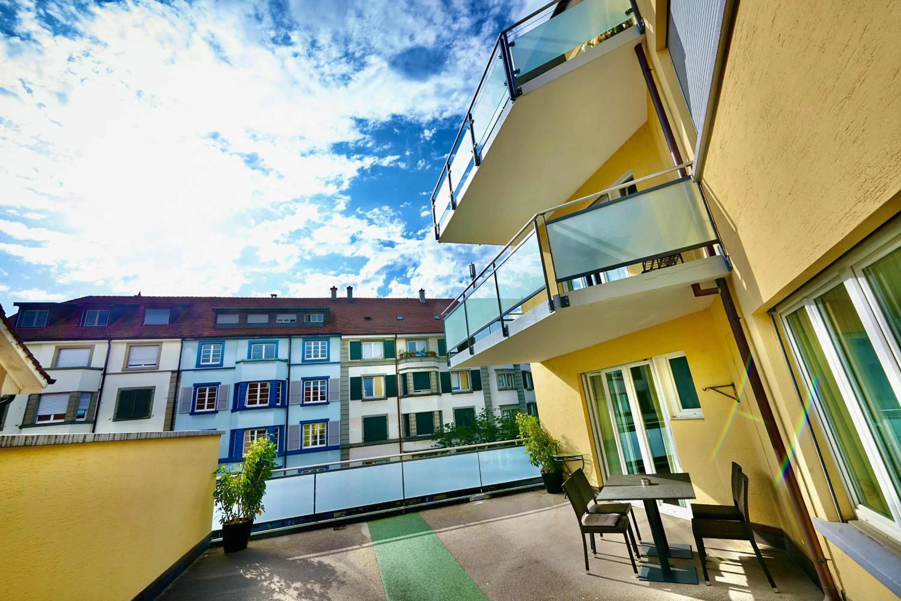 Balcony/Terrace, Property Building in BALEGRA City Hotel Basel Contactless Self Check-in