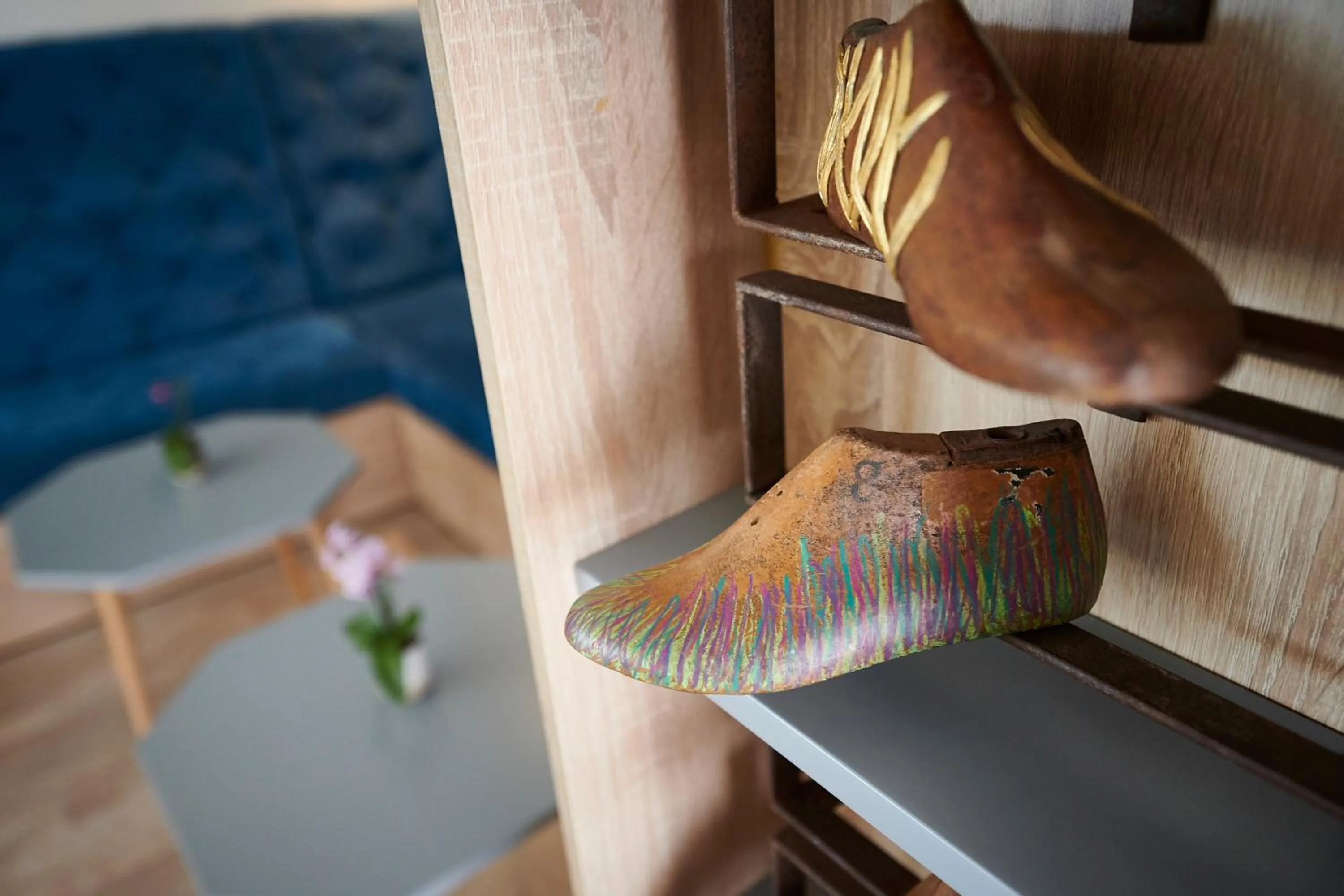 Decorative detail in BALEGRA City Hotel Basel Contactless Self Check-in