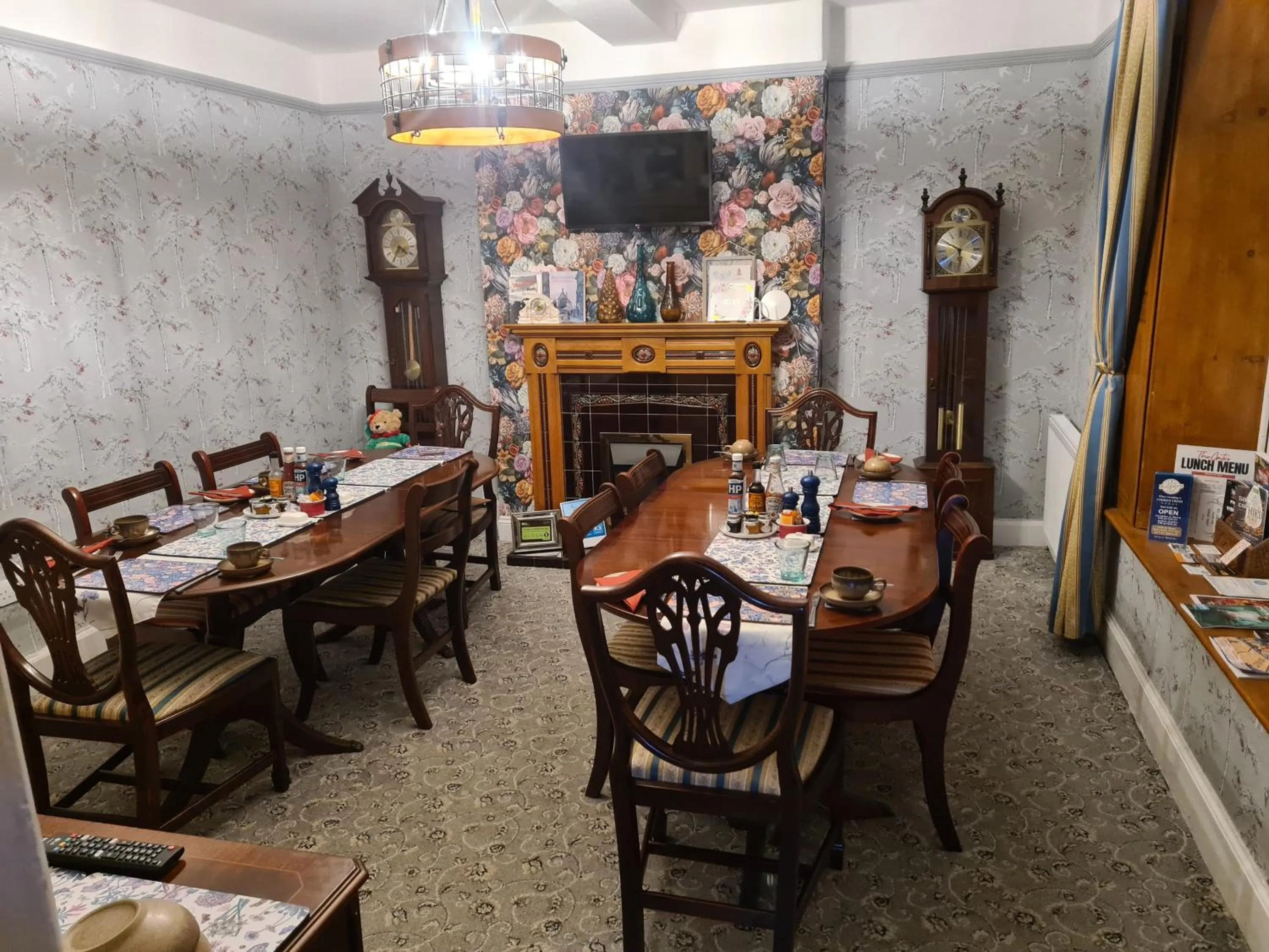 Dining area in Upper Eyton Farmhouse B&B