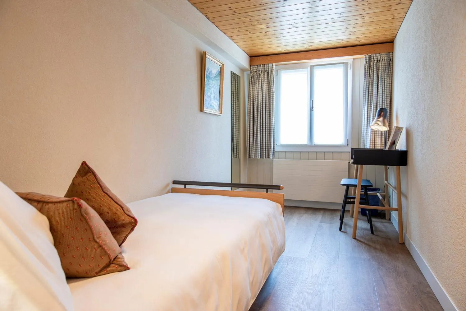 Bed in Hotel Kreuz & Post Grindelwald