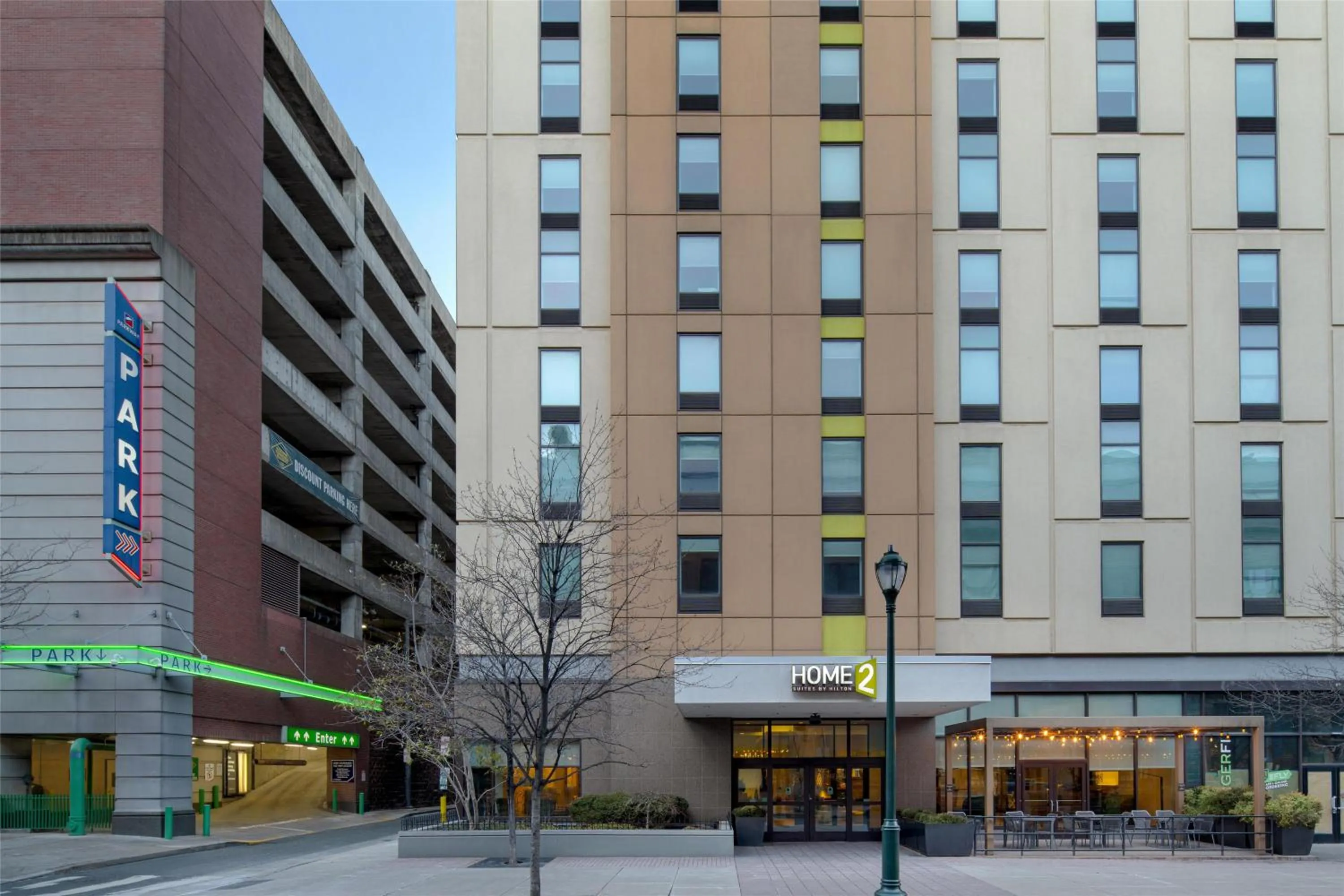 Property building in Home2 Suites by Hilton Philadelphia Convention Center