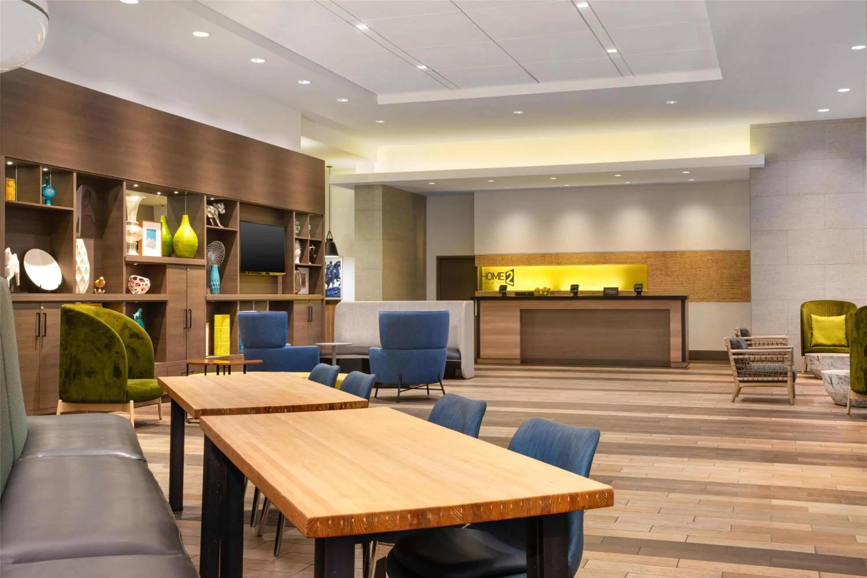 Lobby or reception in Home2 Suites by Hilton Philadelphia Convention Center