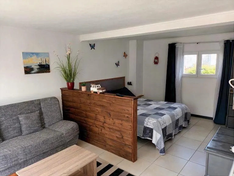 Bed in Le Clos des Passiflores - Chambres et Table d'Hôtes