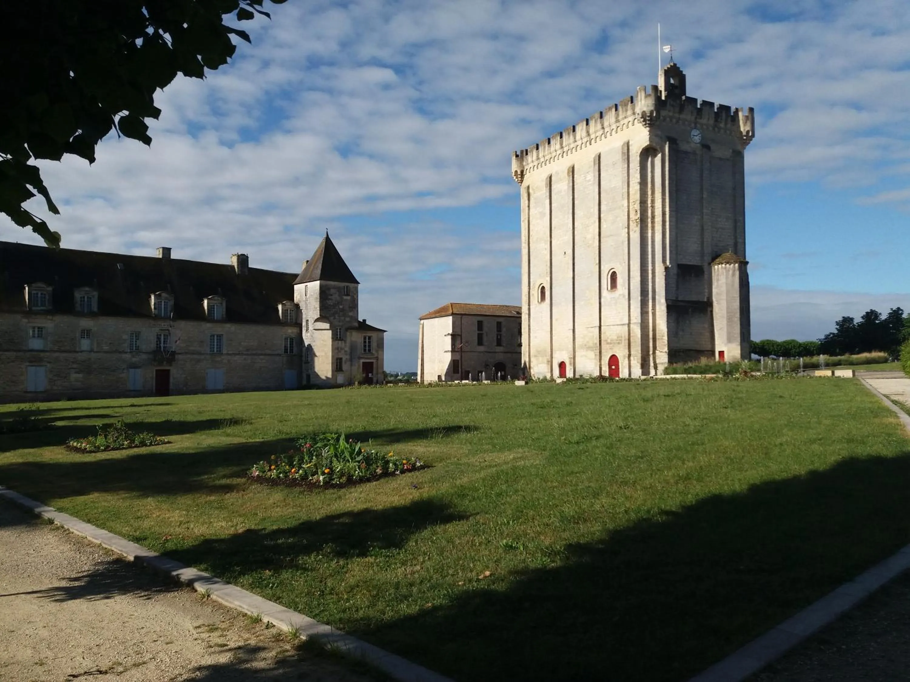 Landmark view in Le Clos des Passiflores - Chambres et Table d'Hôtes