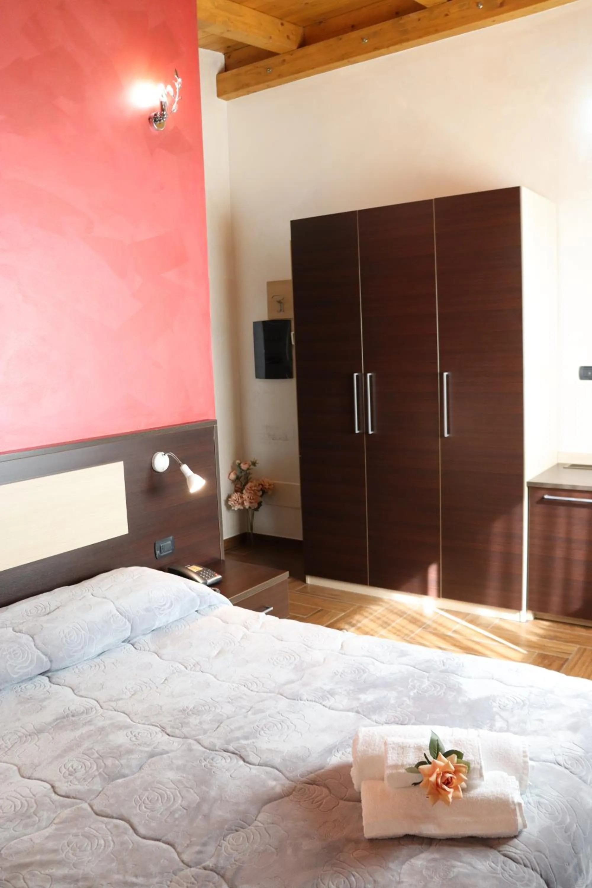 Bed in Hotel Paradiso