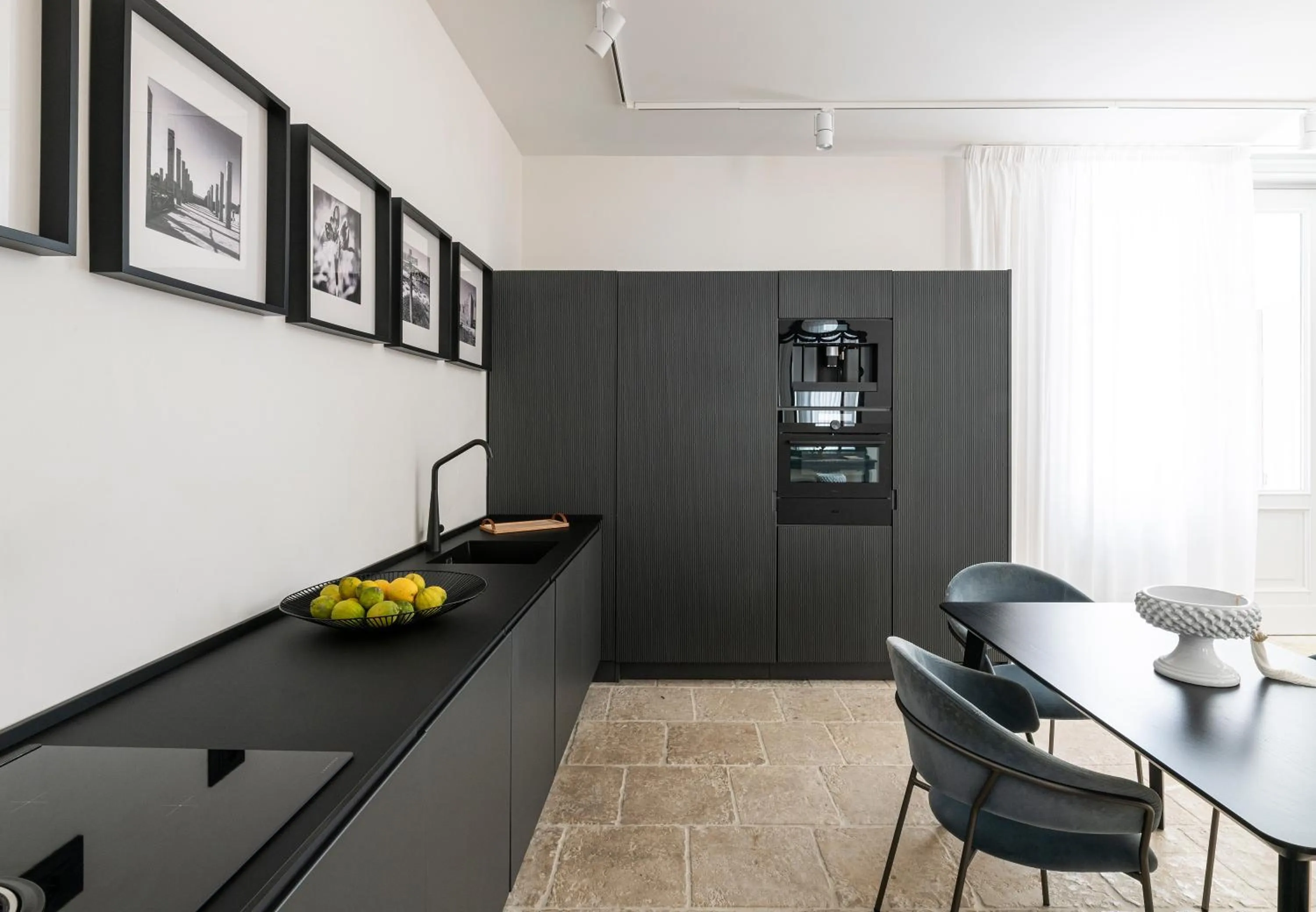 Coffee/tea facilities in La Dépendance Hotel