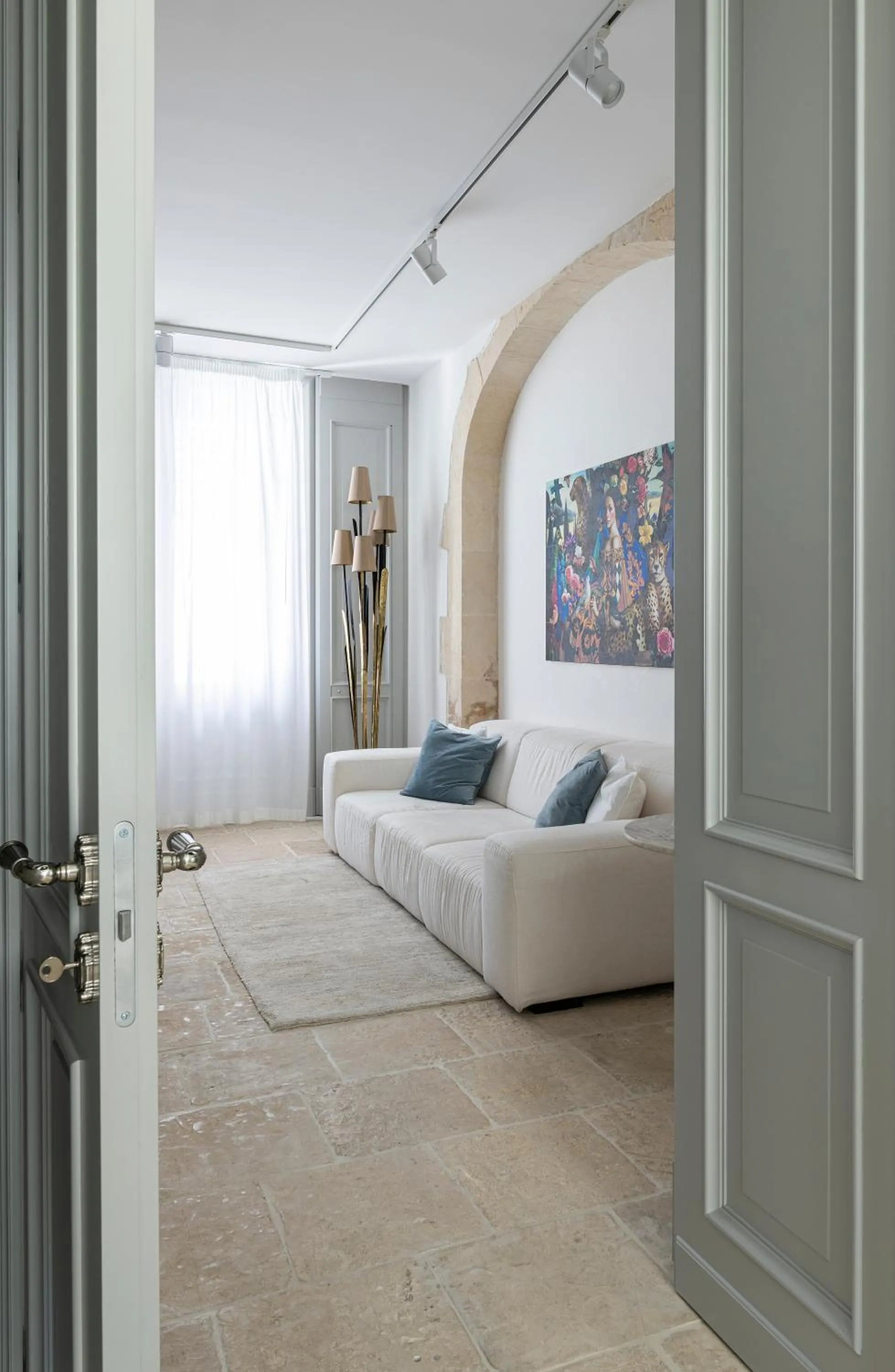 Living room, Bed in La Dépendance Hotel