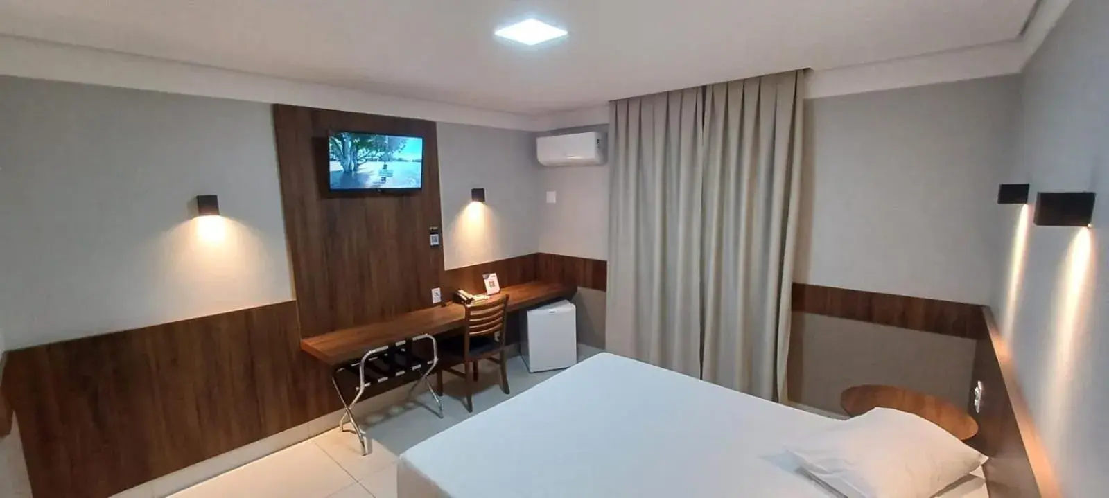 Triple Room - single occupancy in Cristal Palace Hotel Triple Room - single occupancy in Cristal Palace Hotel