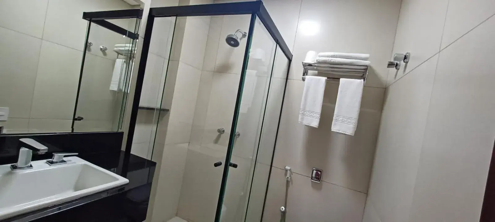 Superior Queen Room in Cristal Palace Hotel Superior Queen Room in Cristal Palace Hotel