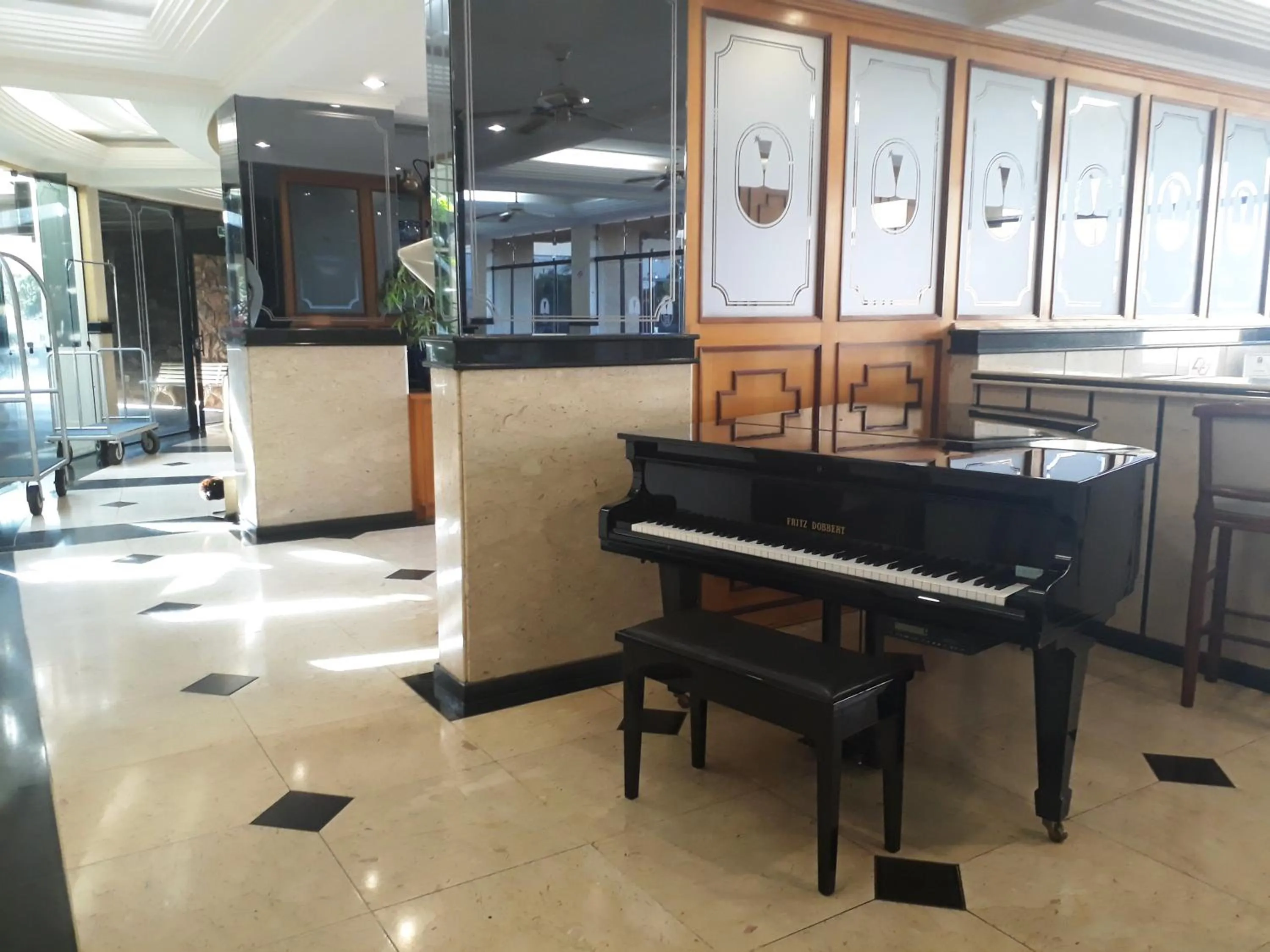 Lobby or reception in Cristal Palace Hotel