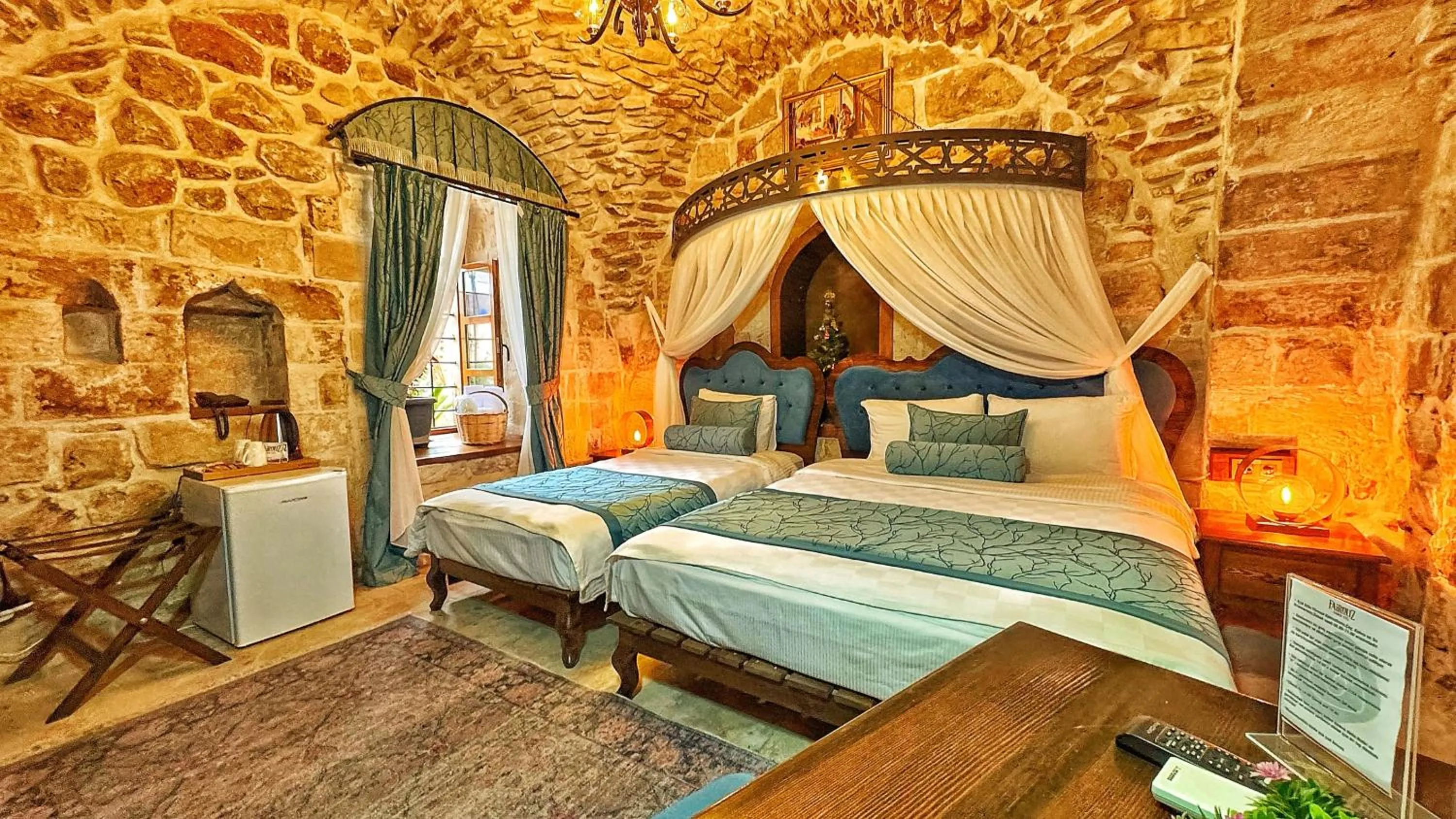 Photo of the whole room, Bed in Fairouz Konak Otel