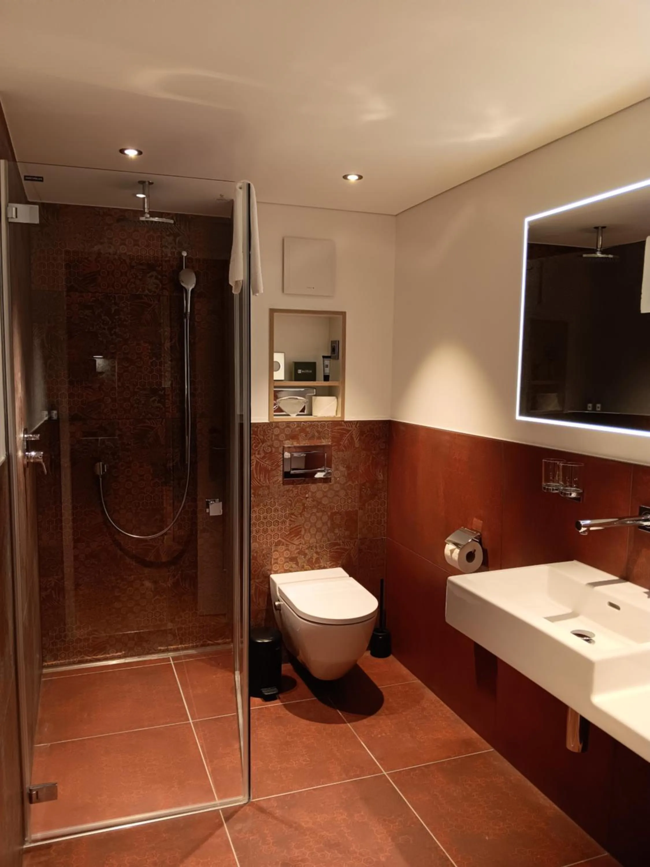 Shower in Boutique Hotel Bellevue