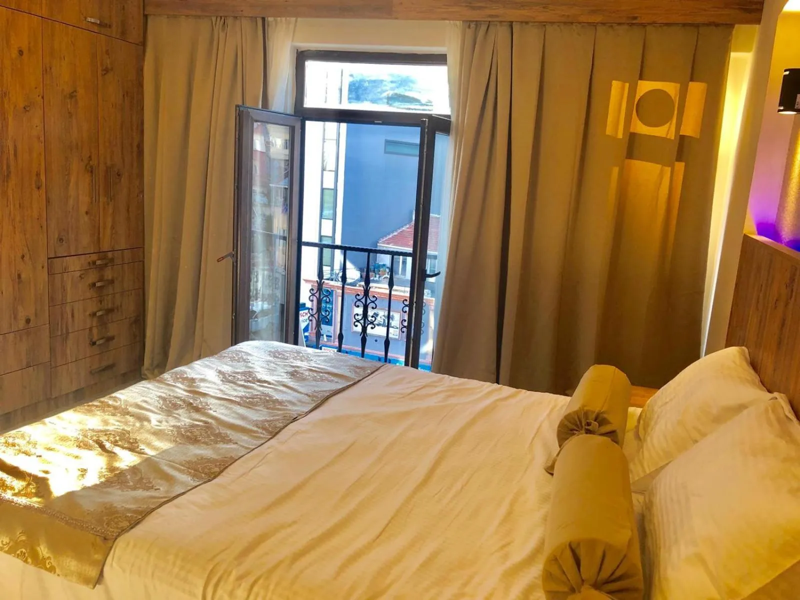 Bed in NOUR SUITE & RESIDENCE