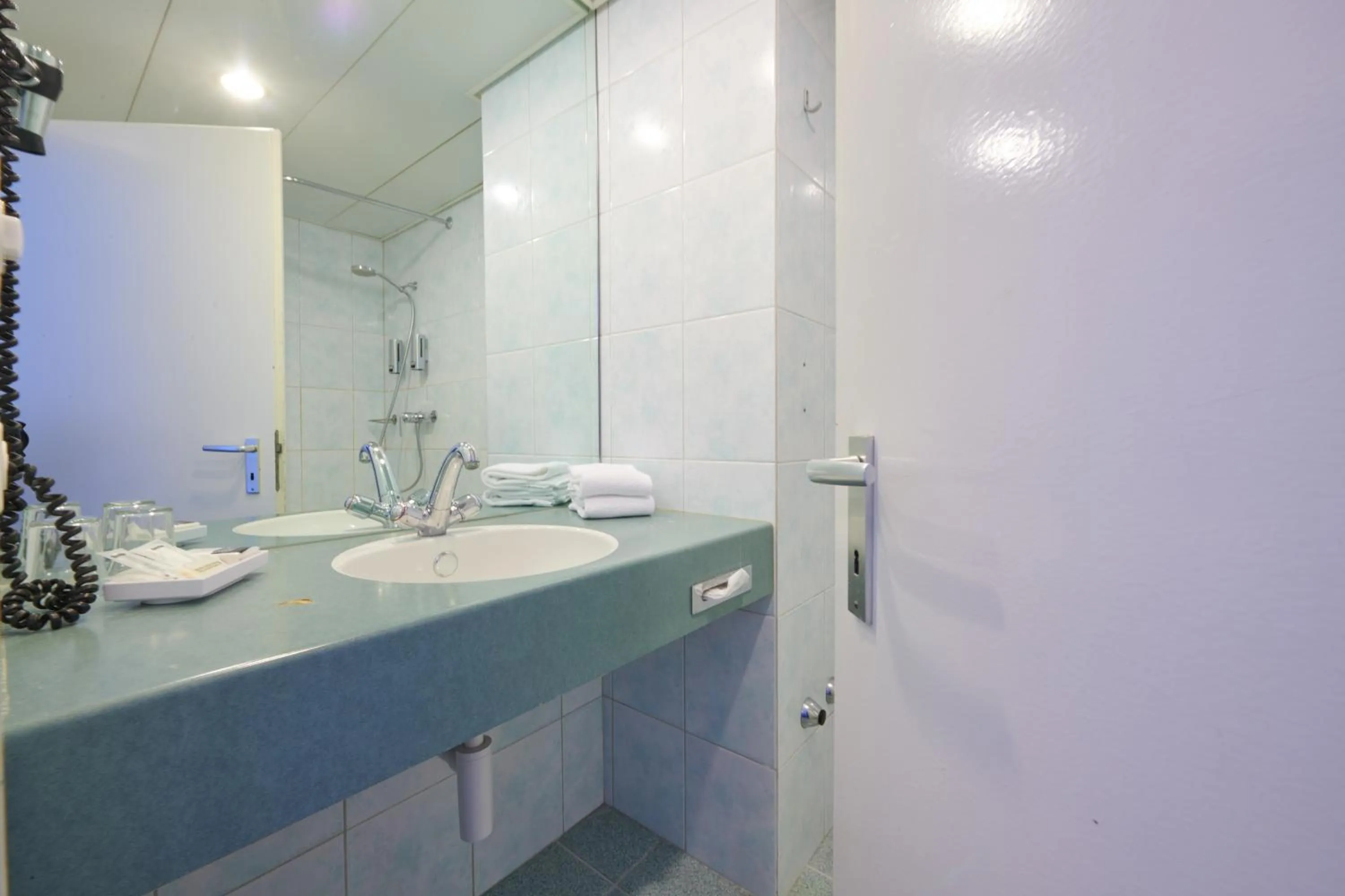 Bathroom in Hotel City am Bahnhof