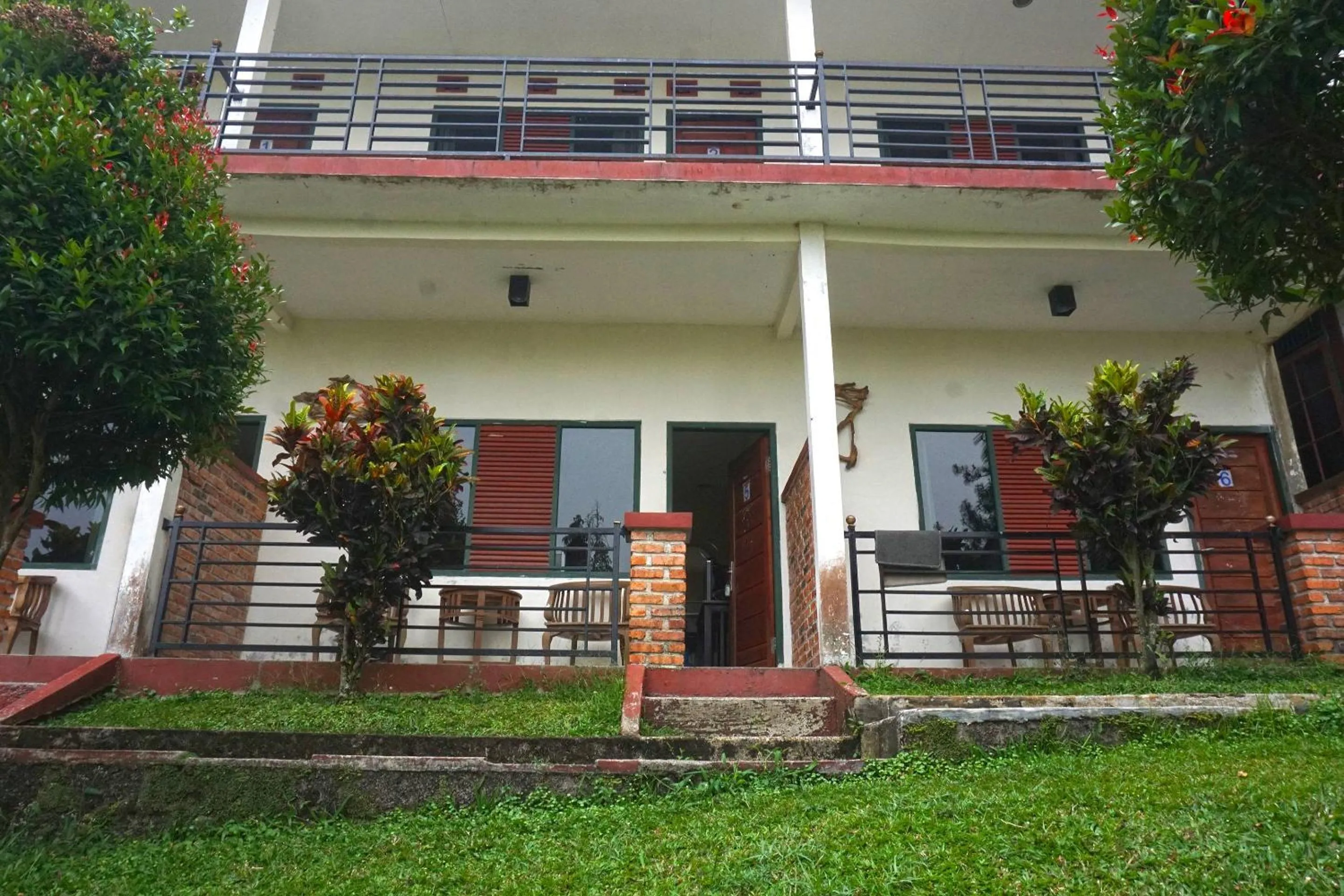 Facade/entrance in Cunang Hill Hotel & Resort