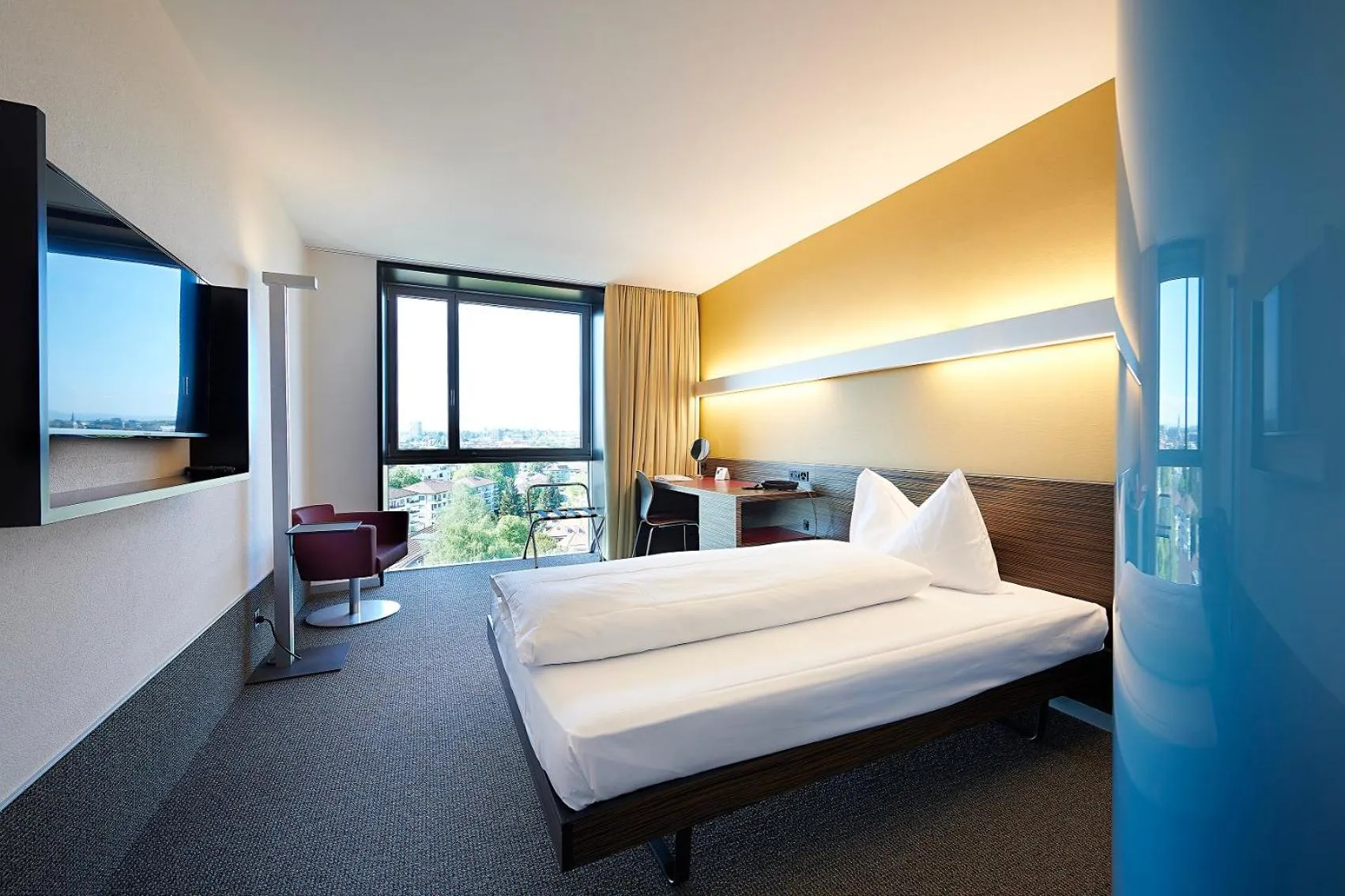 Photo of the whole room in Hotel Ambassador