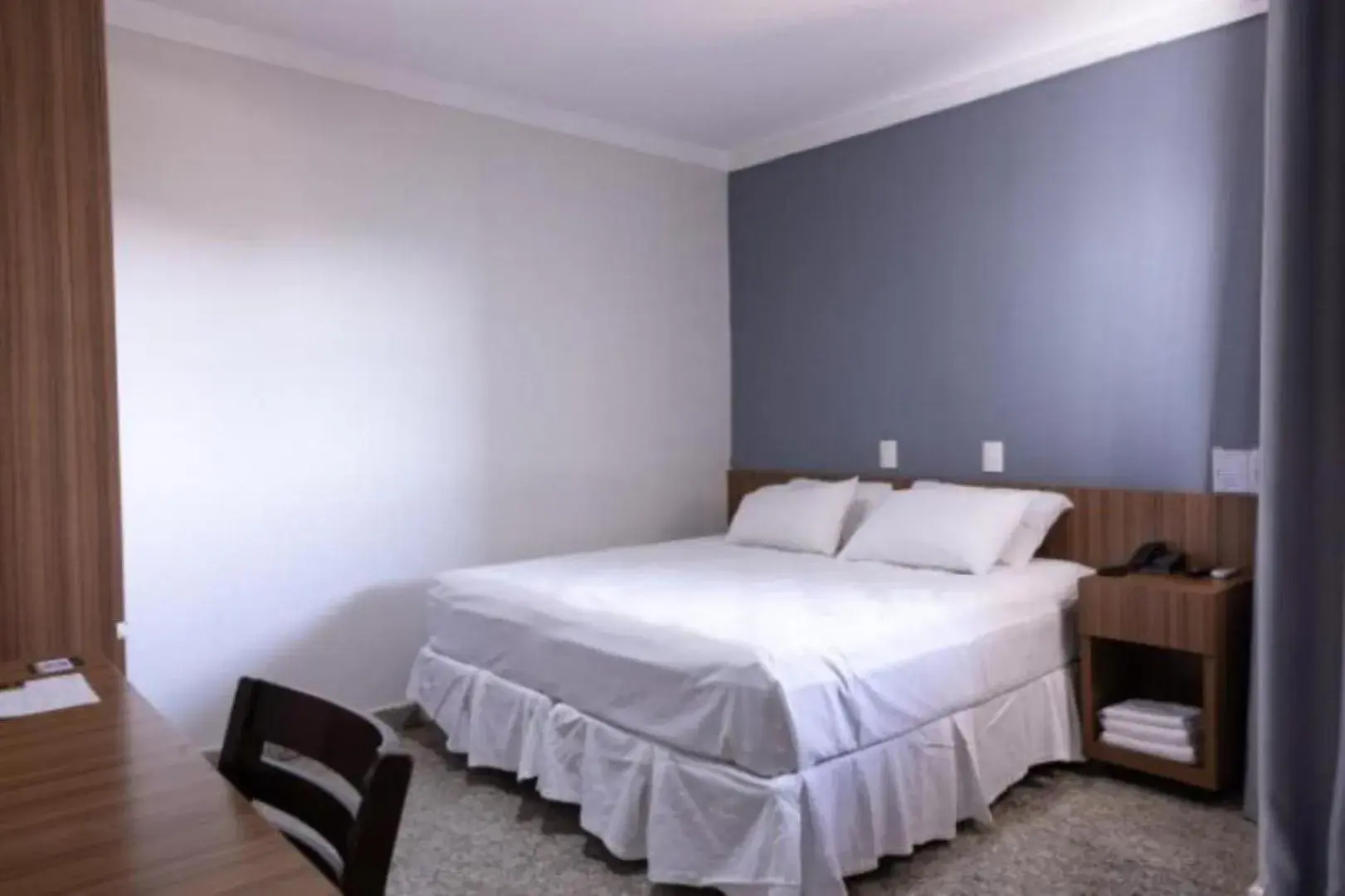 Standard Double Room - single occupancy in BOMBONATO HOTEL - Fácil Acesso ao Aeroporto e parque de Exposições ABCZ Standard Double Room - single occupancy in BOMBONATO HOTEL - Fácil Acesso ao Aeroporto e parque de Exposições ABCZ