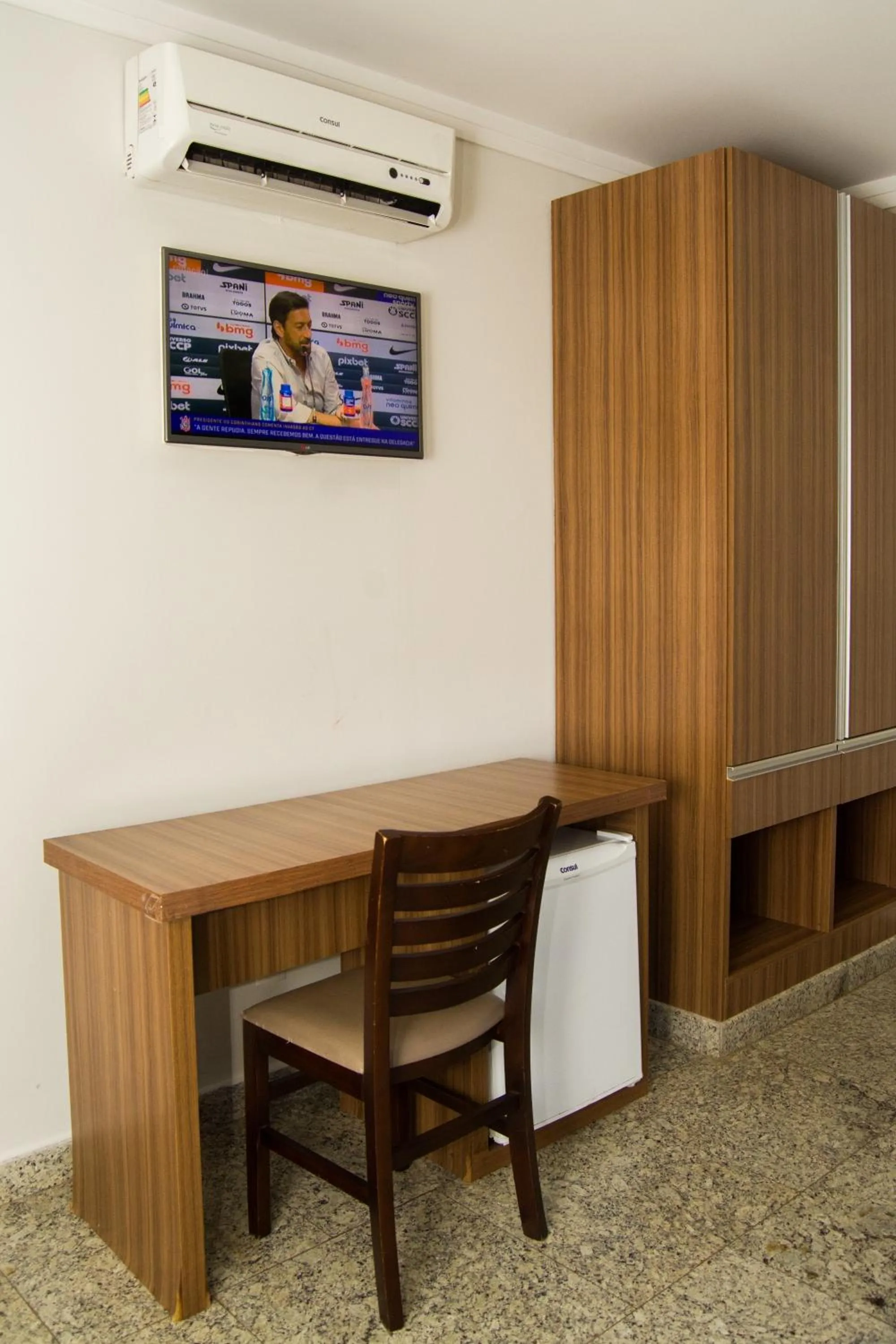 Bedroom in BOMBONATO PALACE HOTEL