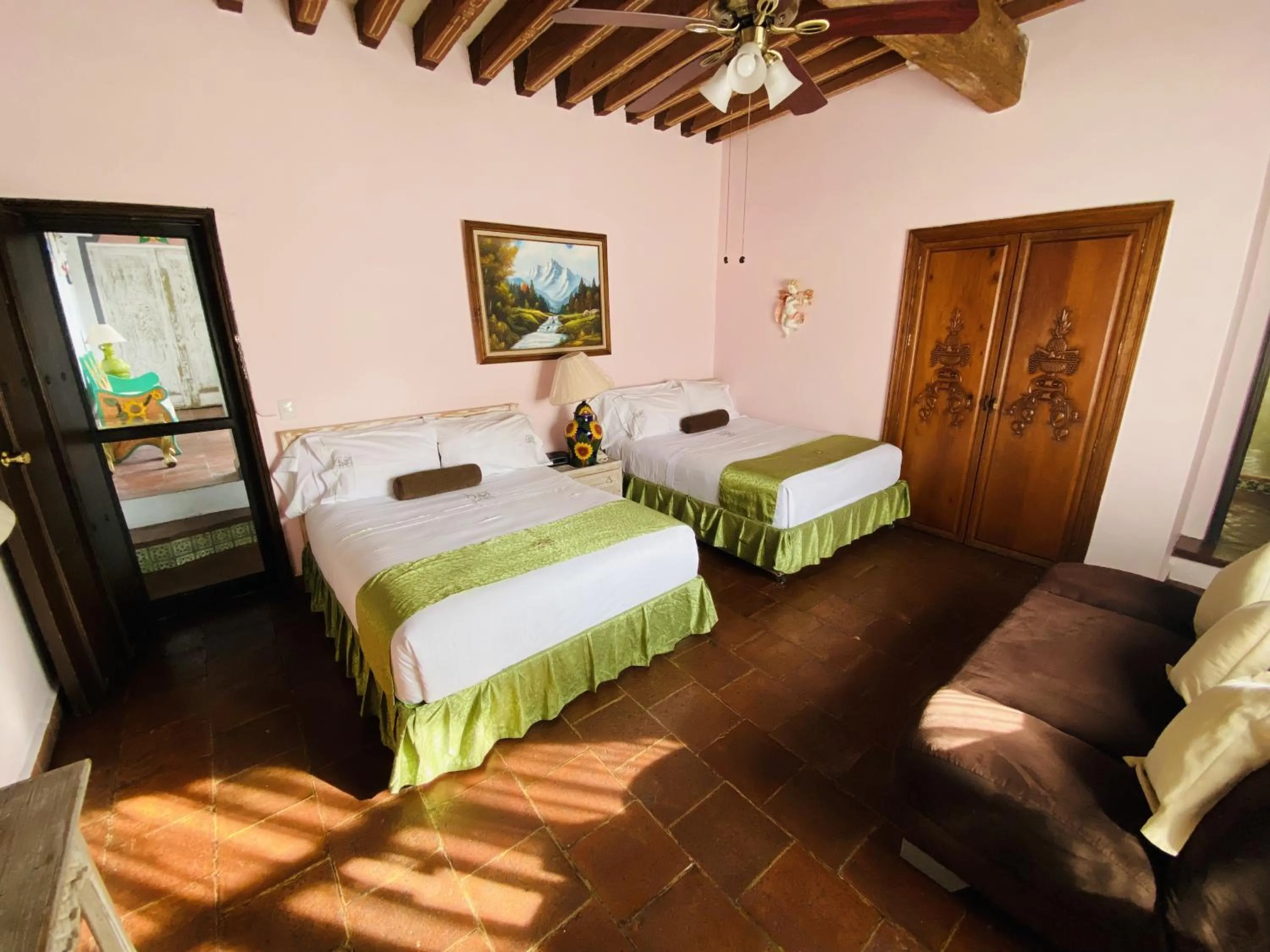 Photo of the whole room, Bed in Villa Bonita Les Terrasses