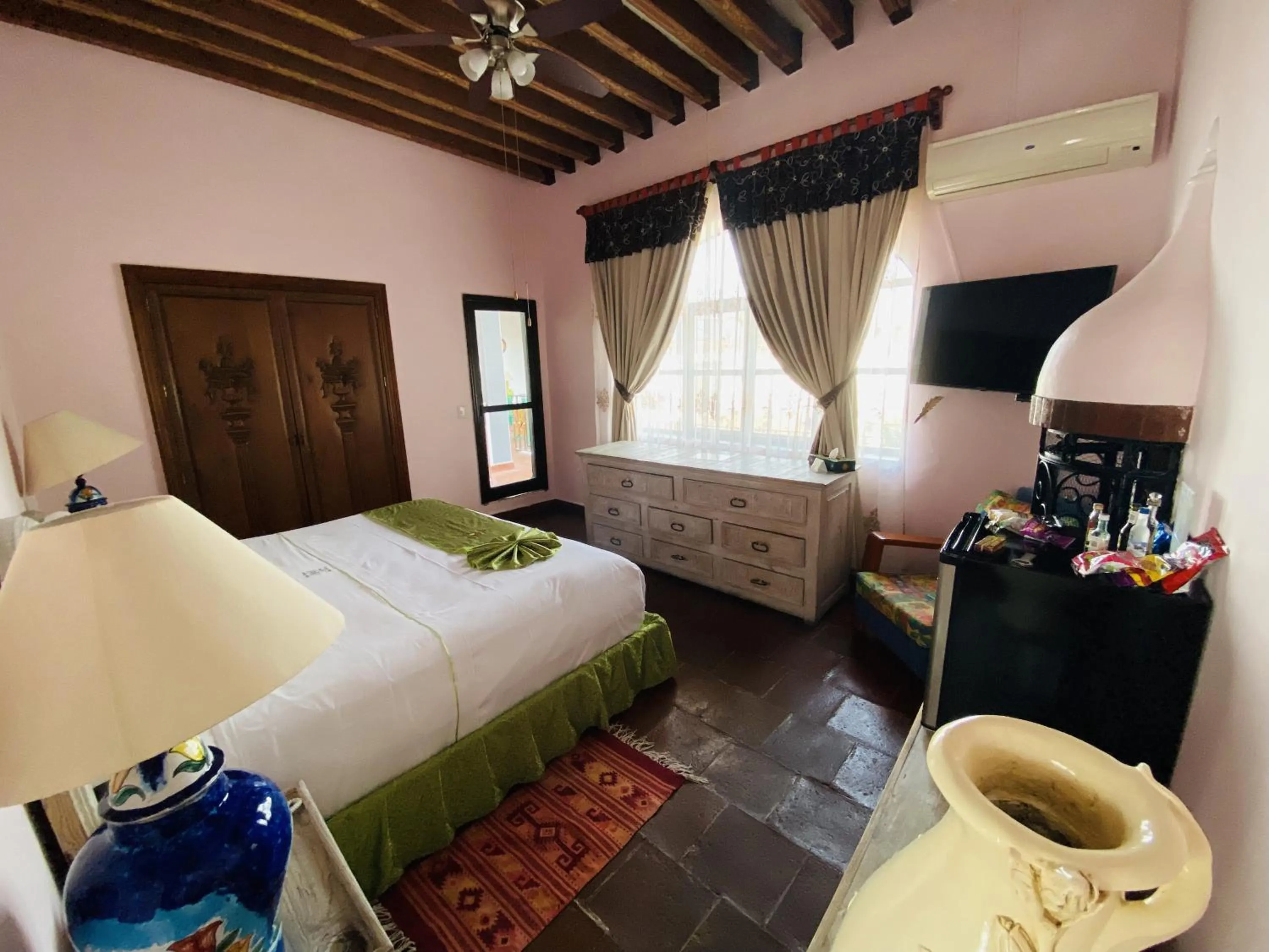 Photo of the whole room, Bed in Villa Bonita Les Terrasses