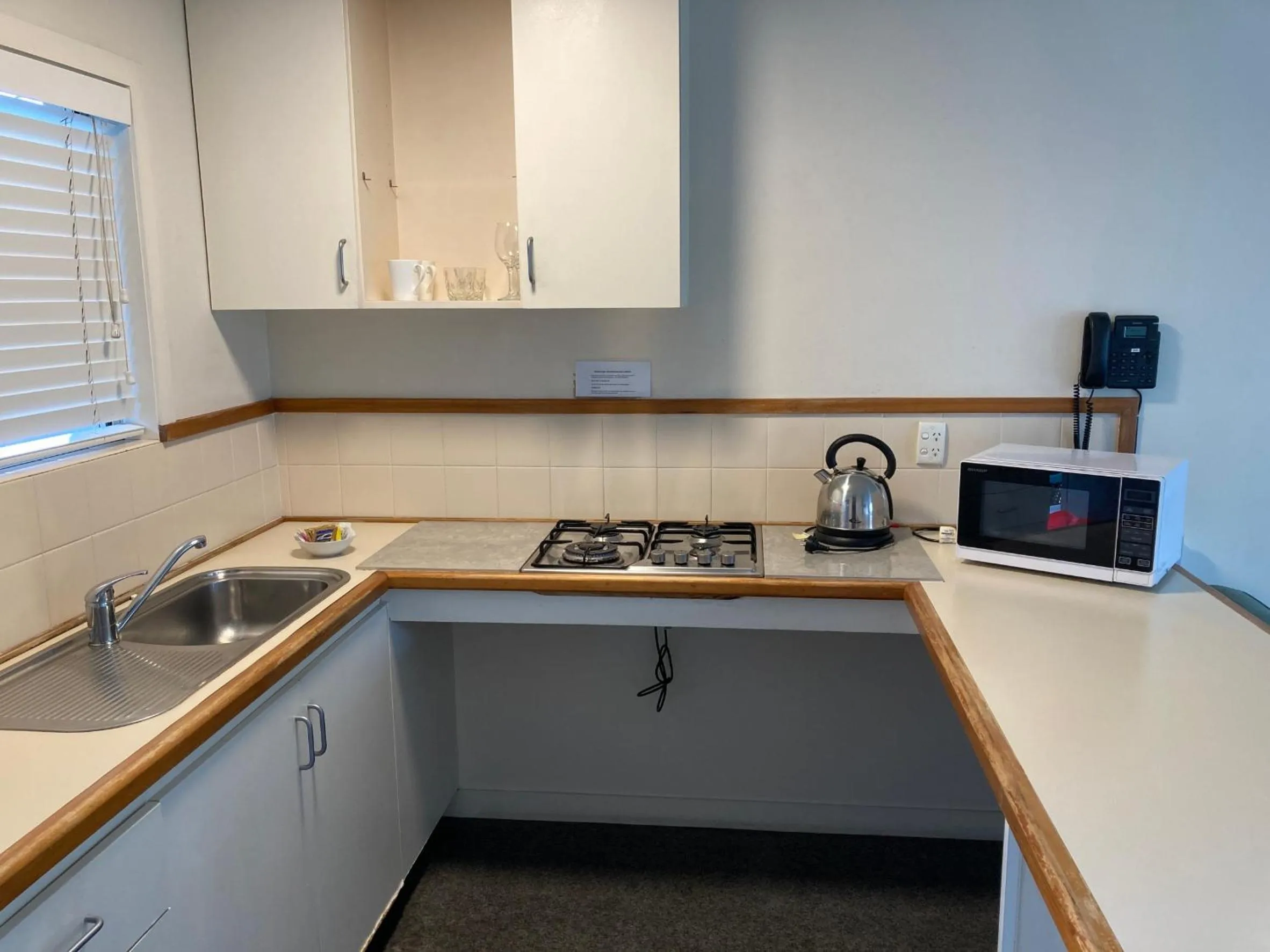 Kitchen or kitchenette in City Towers Apartments